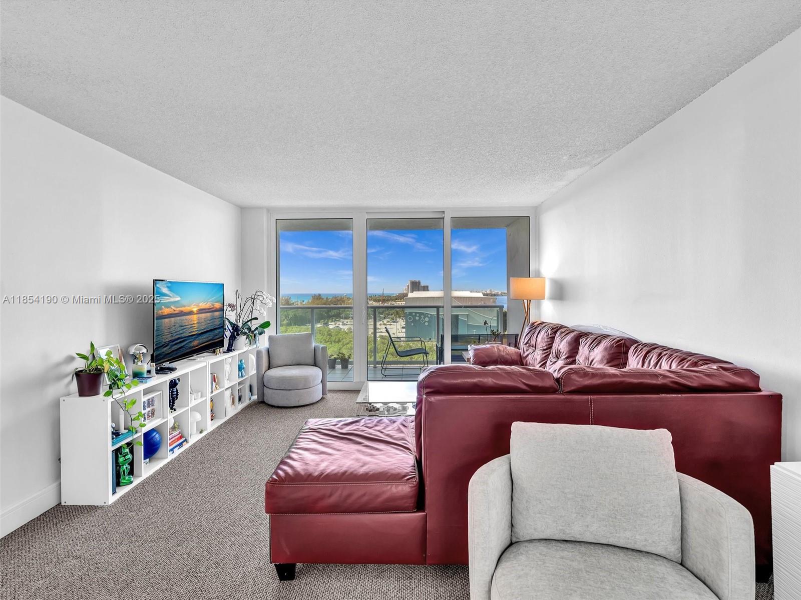 See details 1025 2 / 2 1357 sq. ft. $ 2025-08-06 0 Photo
