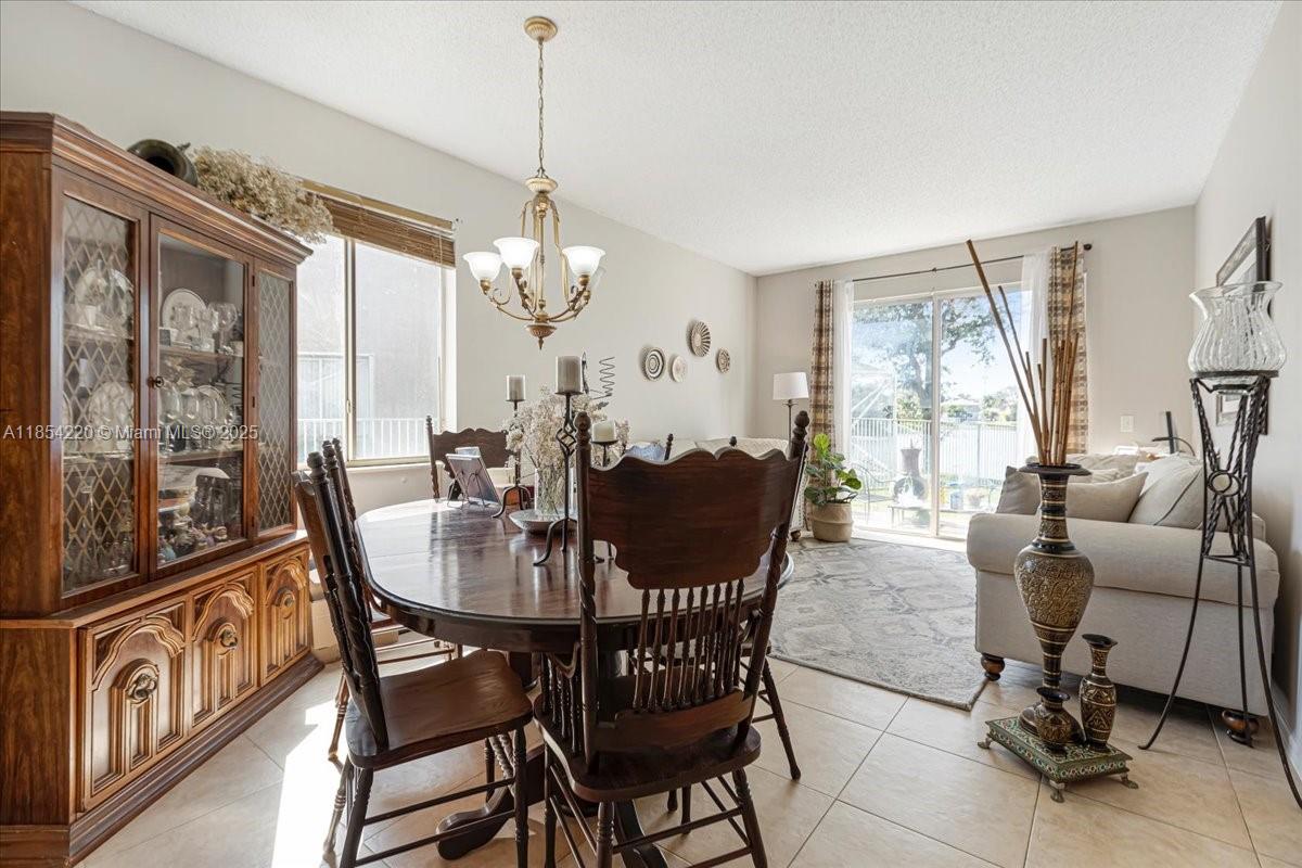 See details 3745 4 / 3 2338 sq. ft. $ 2025-08-06 0 Photo