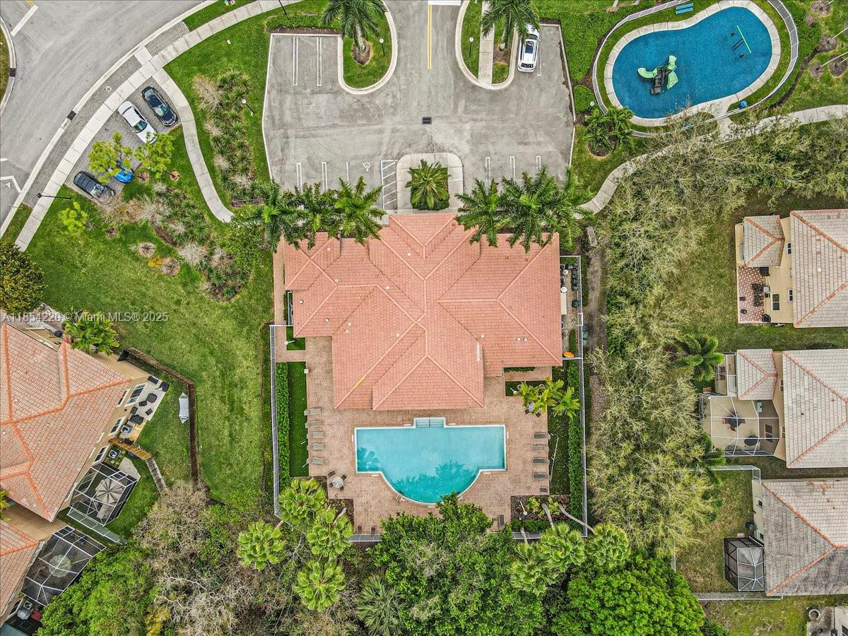 See details 3745 4 / 3 2338 sq. ft. $ 2025-08-06 0 Photo