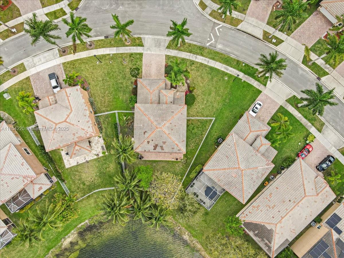 See details 3745 4 / 3 2338 sq. ft. $ 2025-08-06 0 Photo
