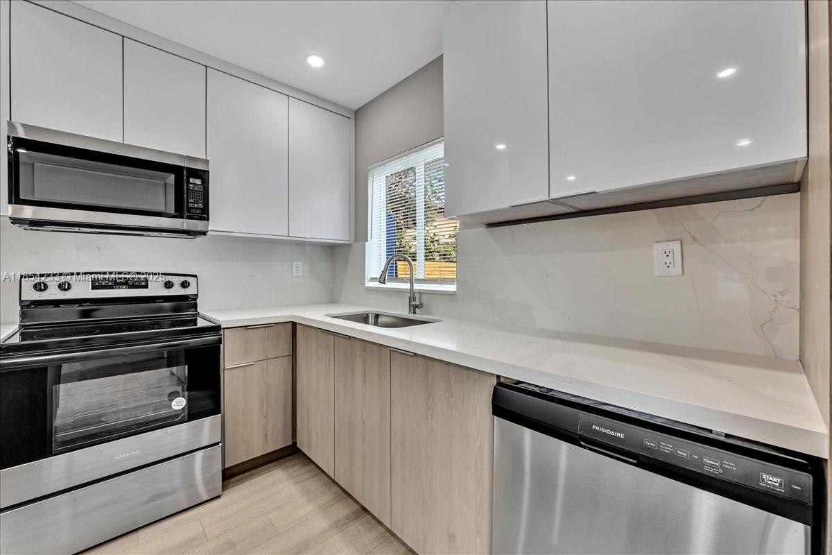 See details / 1581 sq. ft. $ 2025-08-11 0 Photo