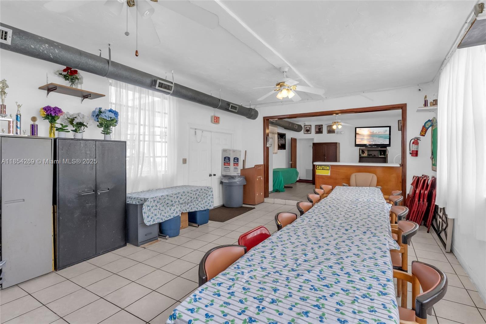 See details / sq. ft. $ 2025-08-06 0 Photo