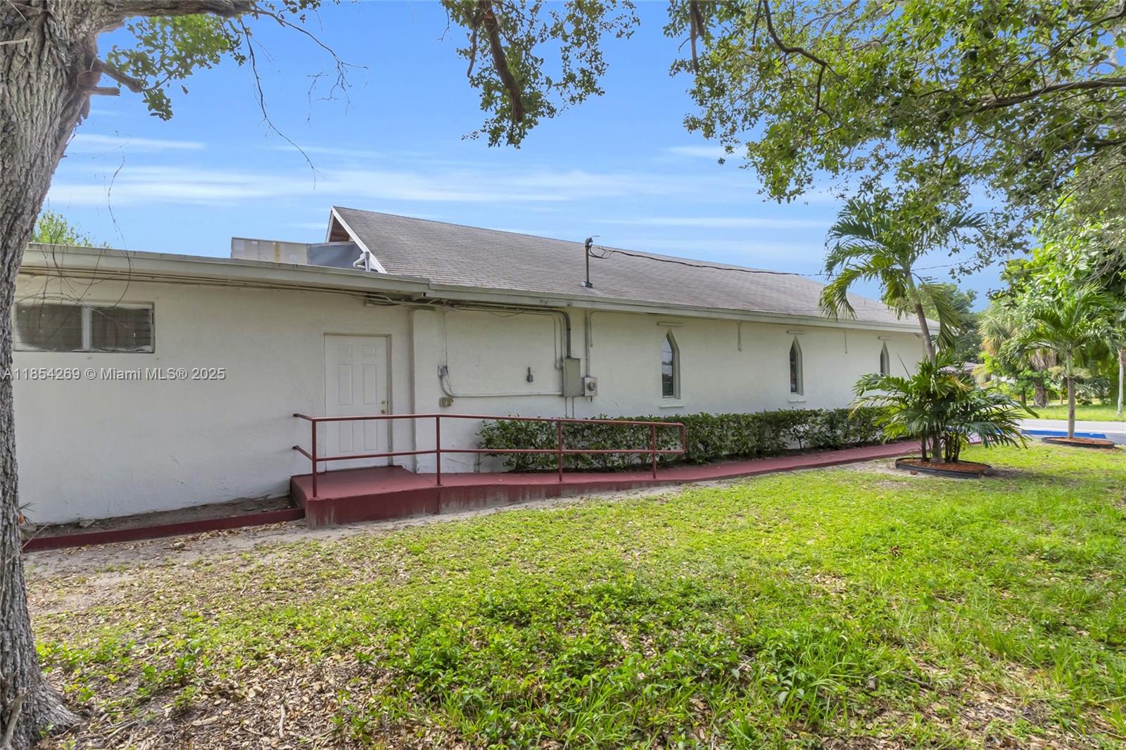 See details / sq. ft. $ 2025-08-06 0 Photo