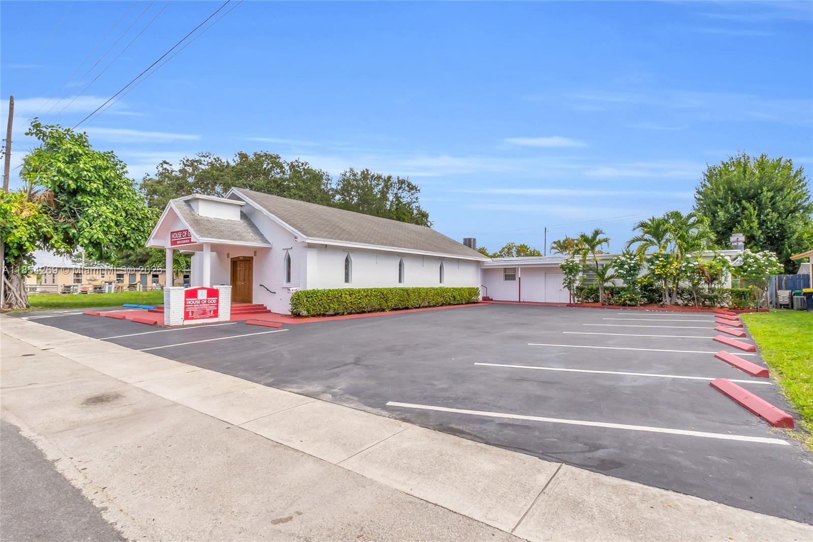 See details / sq. ft. $ 2025-08-06 0 Photo