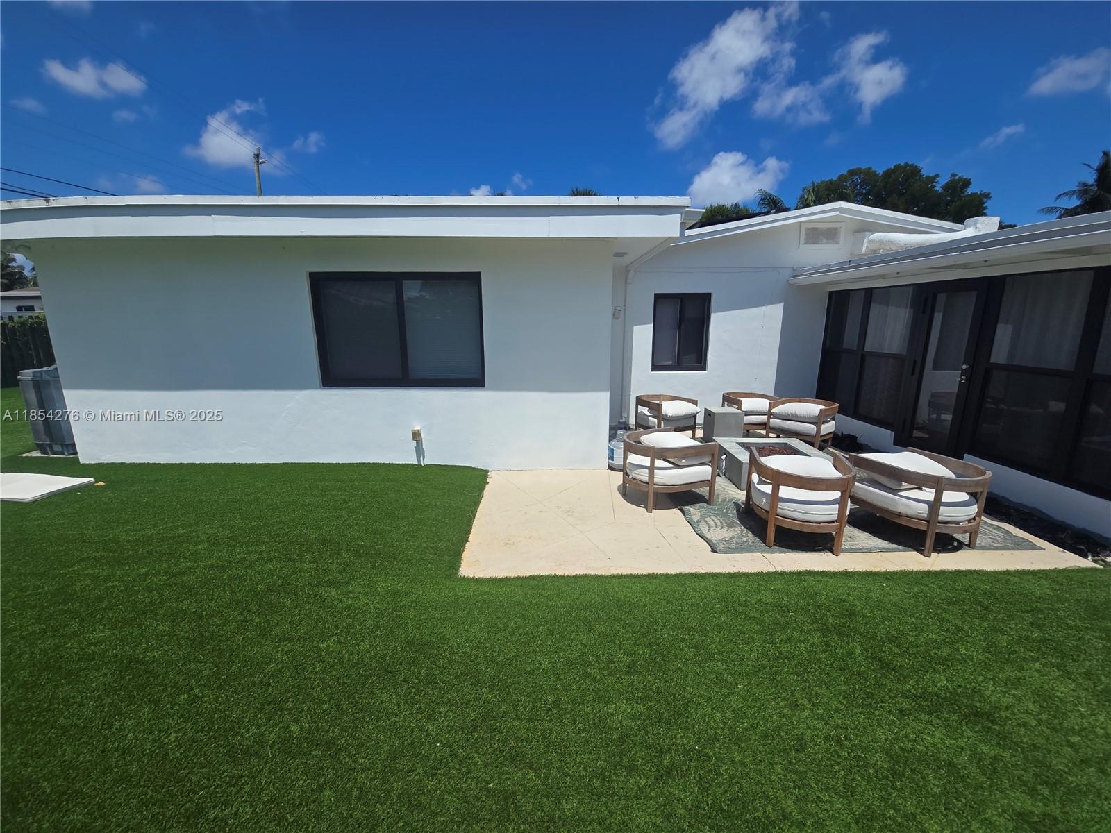 See details 3 / 2 1516 sq. ft. $ 2025-08-06 0 Photo