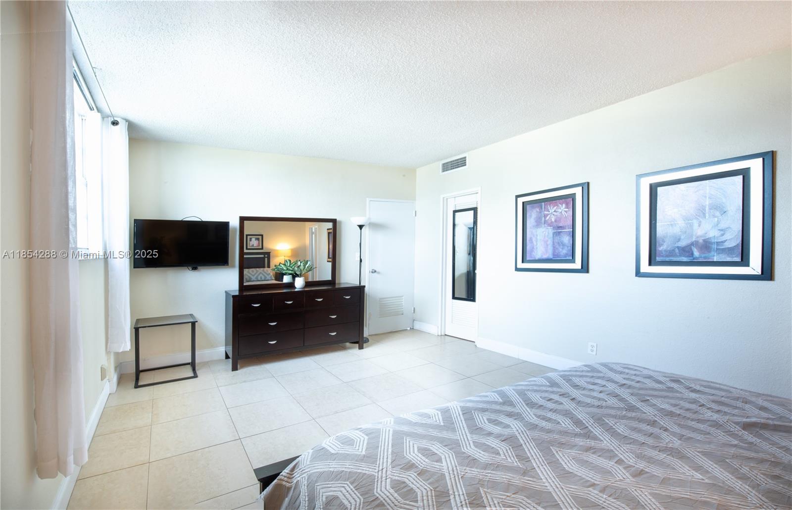 Photo of 3901 OCEAN DR  #9P, Hollywood, Florida, 33019 - 