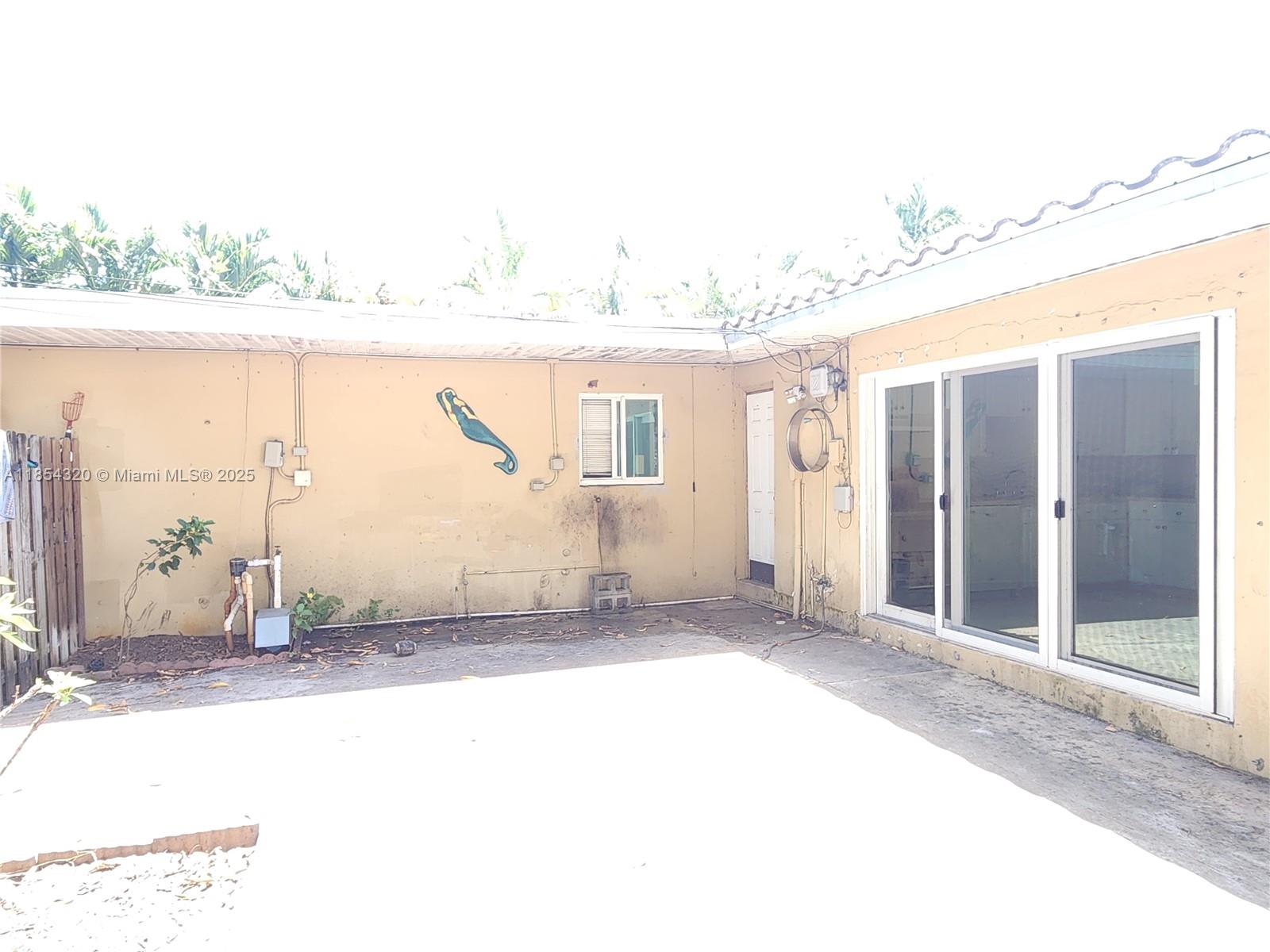 Ver detalles / 2001 sq. ft. $ 2025-08-07 0 foto