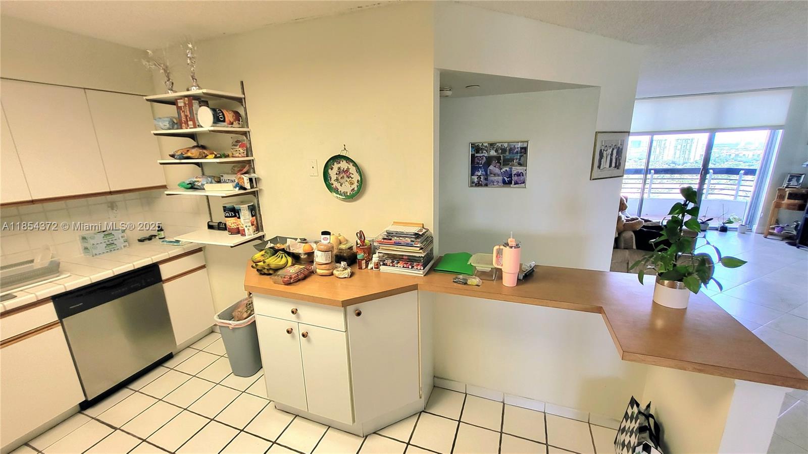 Photo of 3530 Mystic Pointe Dr  #2508, Aventura, Florida, 33180 - 