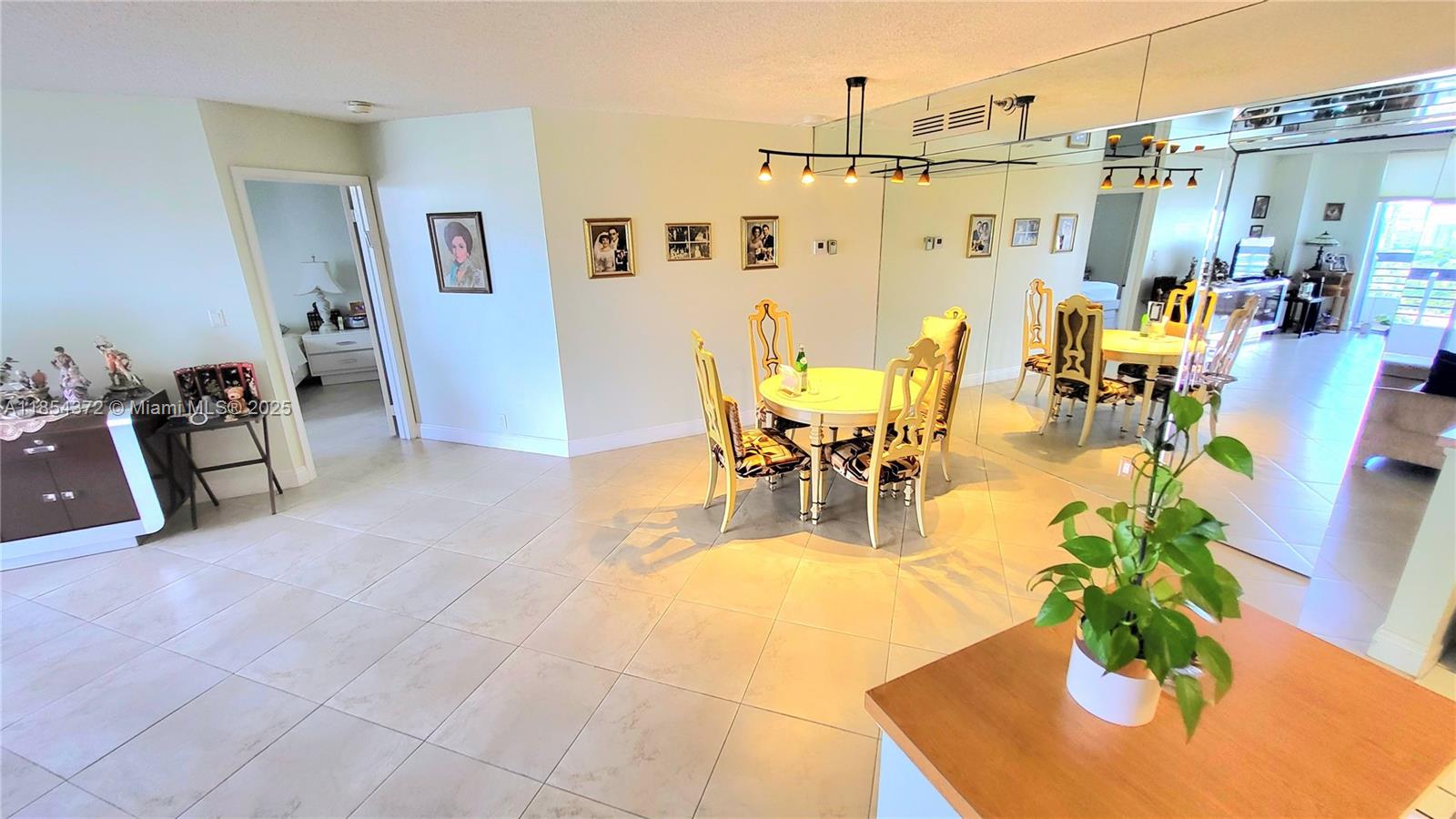 Photo of 3530 Mystic Pointe Dr  #2508, Aventura, Florida, 33180 - 