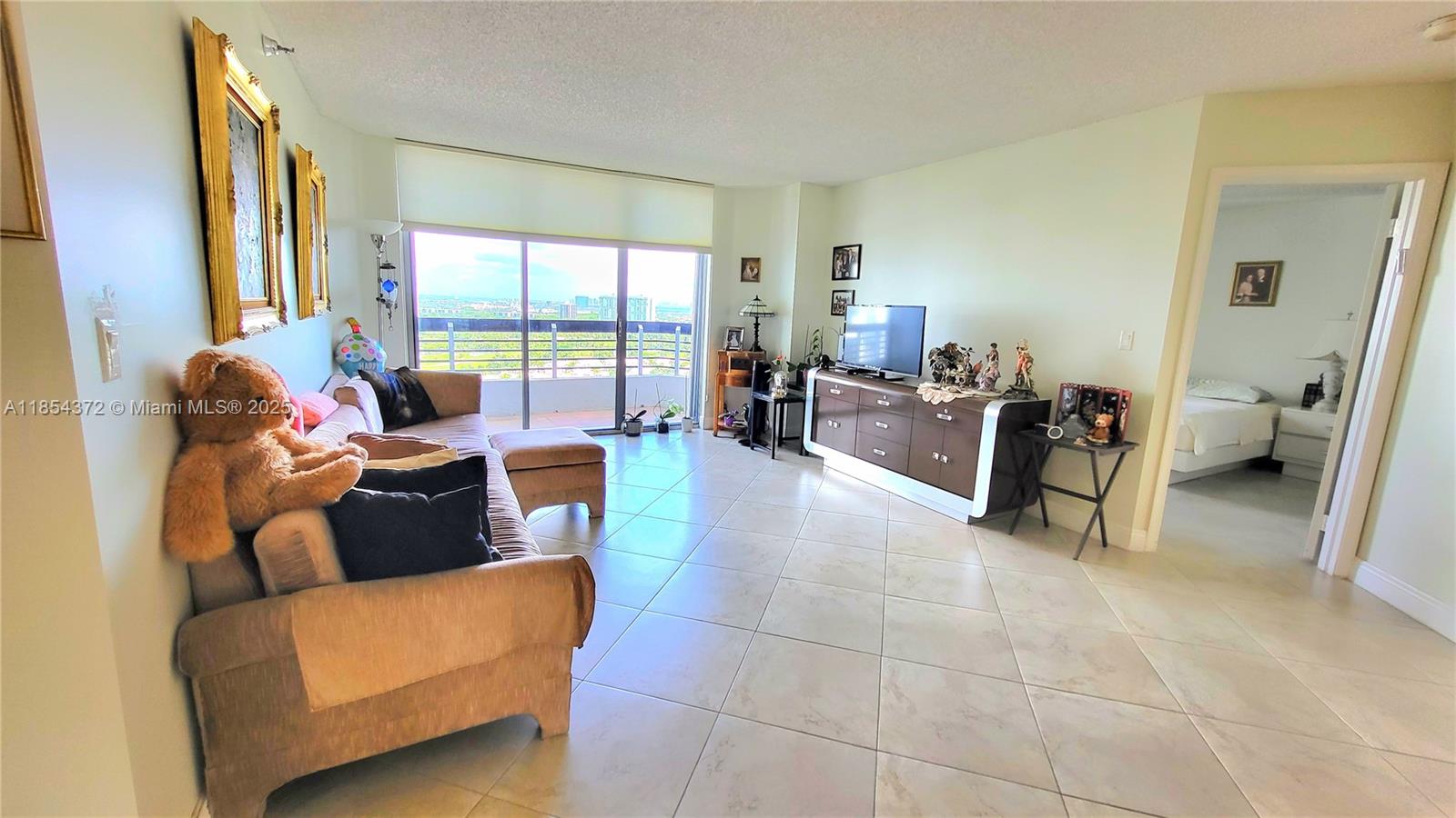 Photo of 3530 Mystic Pointe Dr  #2508, Aventura, Florida, 33180 - 