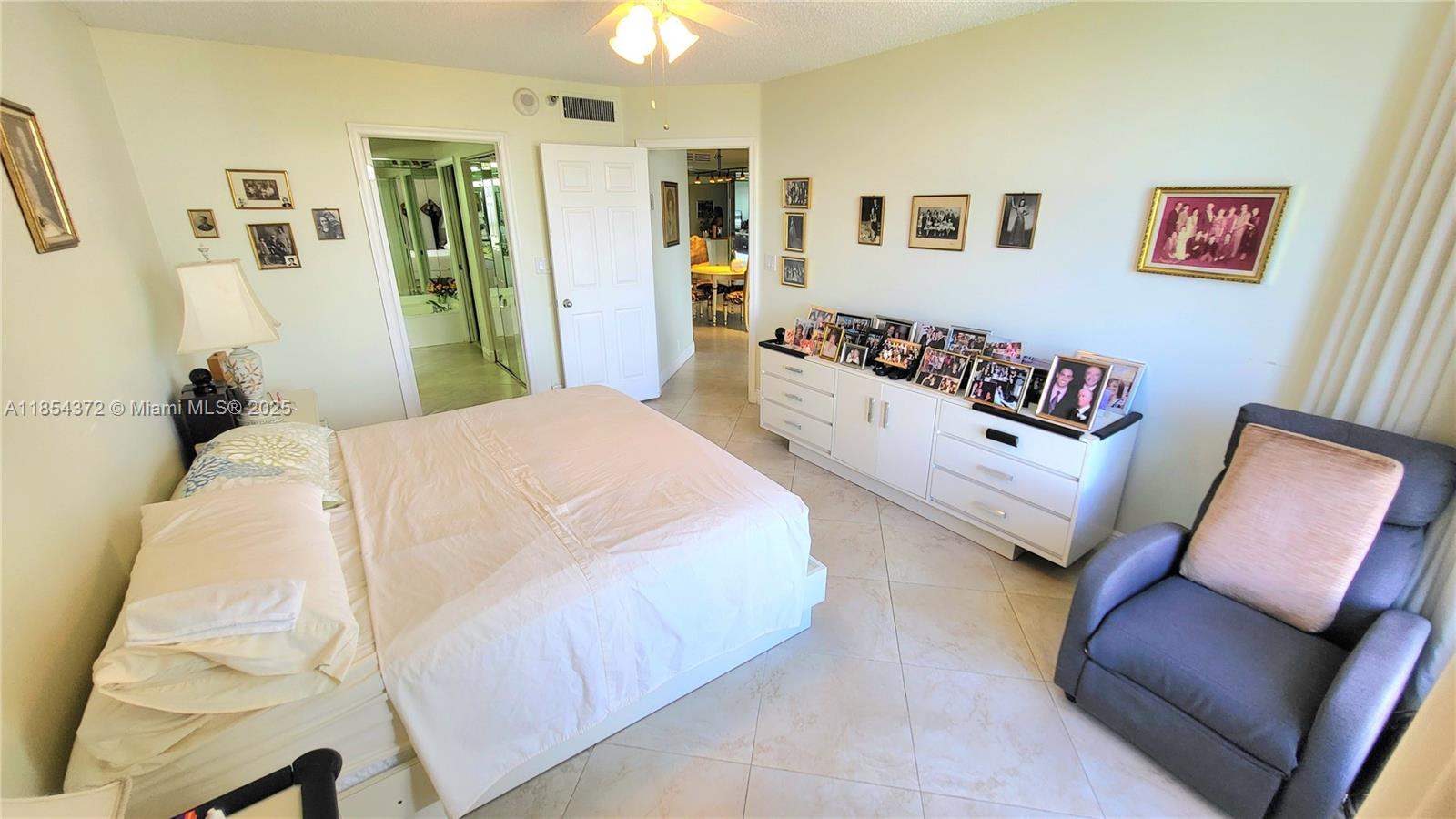 Photo of 3530 Mystic Pointe Dr  #2508, Aventura, Florida, 33180 - 