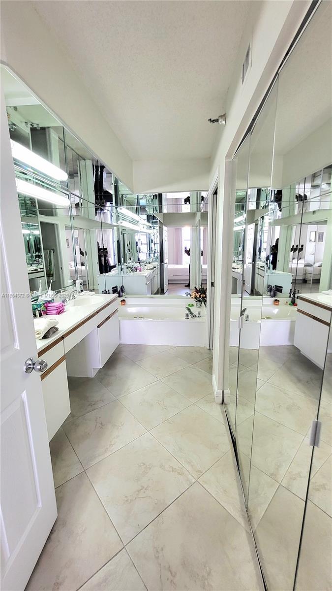 Photo of 3530 Mystic Pointe Dr  #2508, Aventura, Florida, 33180 - 