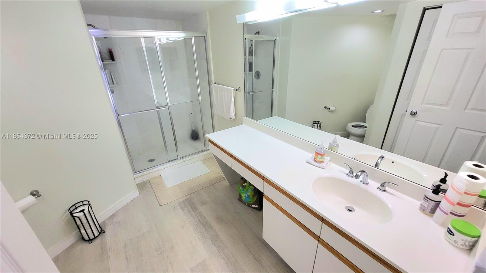 Photo of 3530 Mystic Pointe Dr  #2508, Aventura, Florida, 33180 - guest
