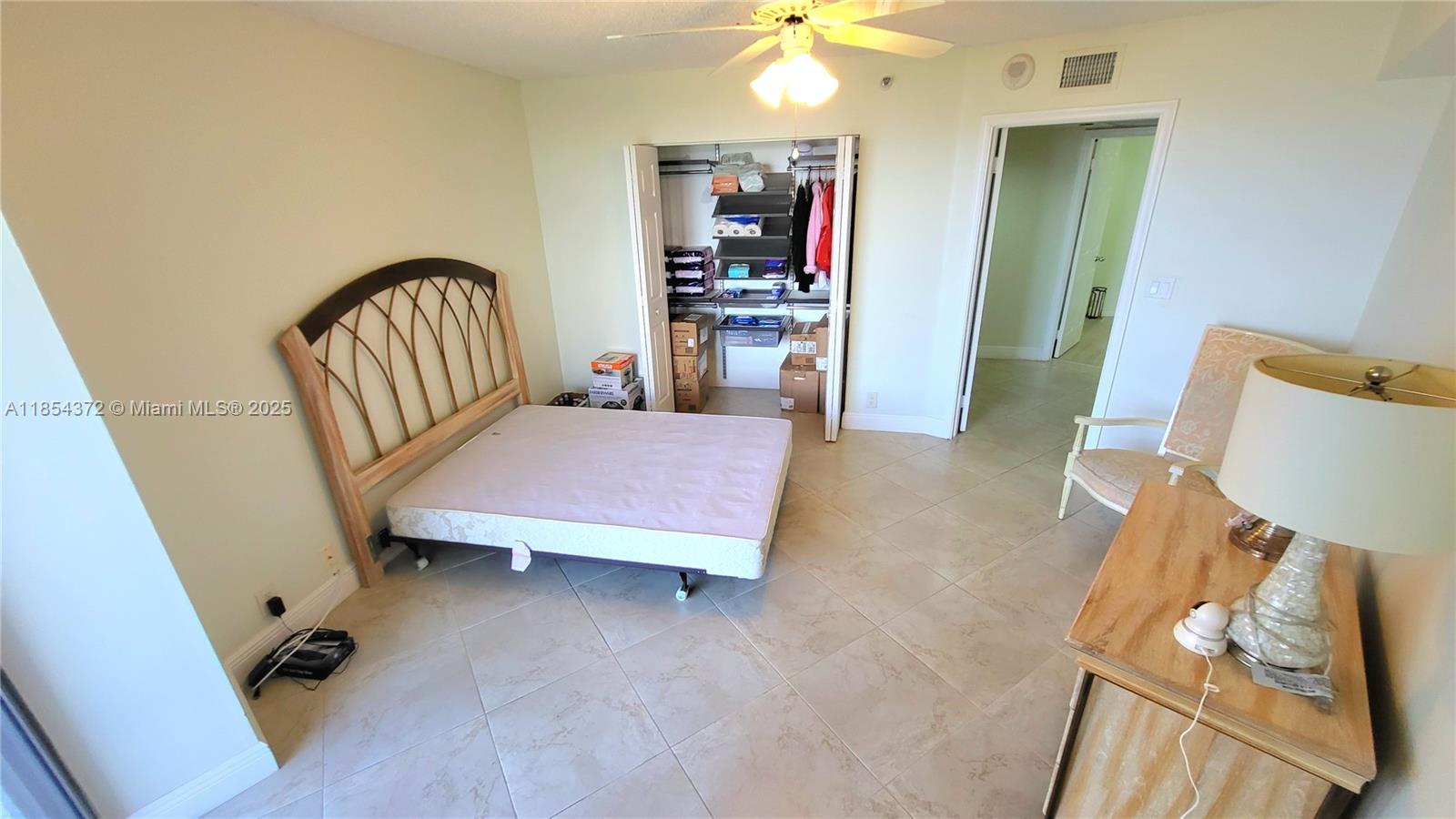 Photo of 3530 Mystic Pointe Dr  #2508, Aventura, Florida, 33180 - guest