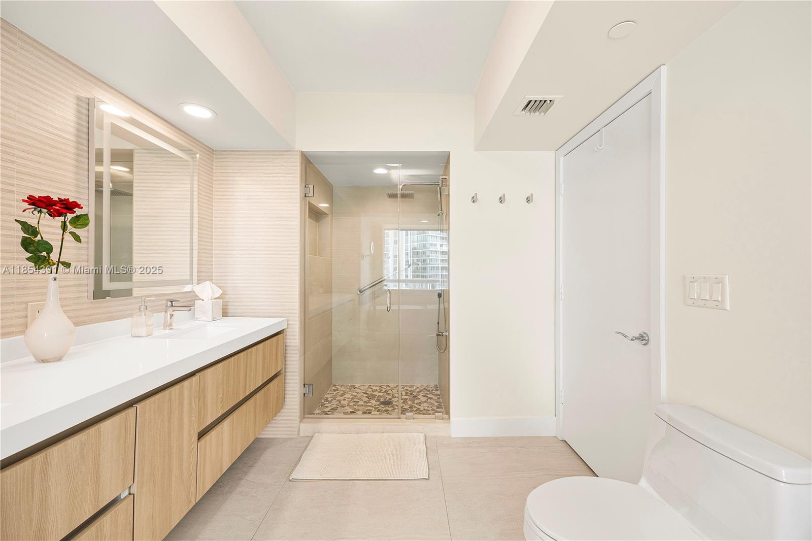 Photo of 16500 Collins Ave  #851, Sunny Isles Beach, Florida, 33160 - 