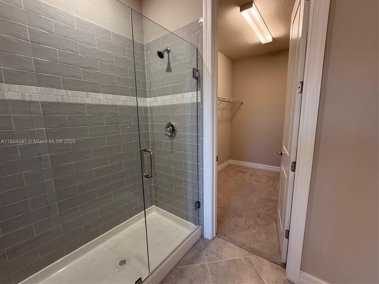 See details 4845 3 / 3 1929 sq. ft. $ 2025-08-07 0 Photo