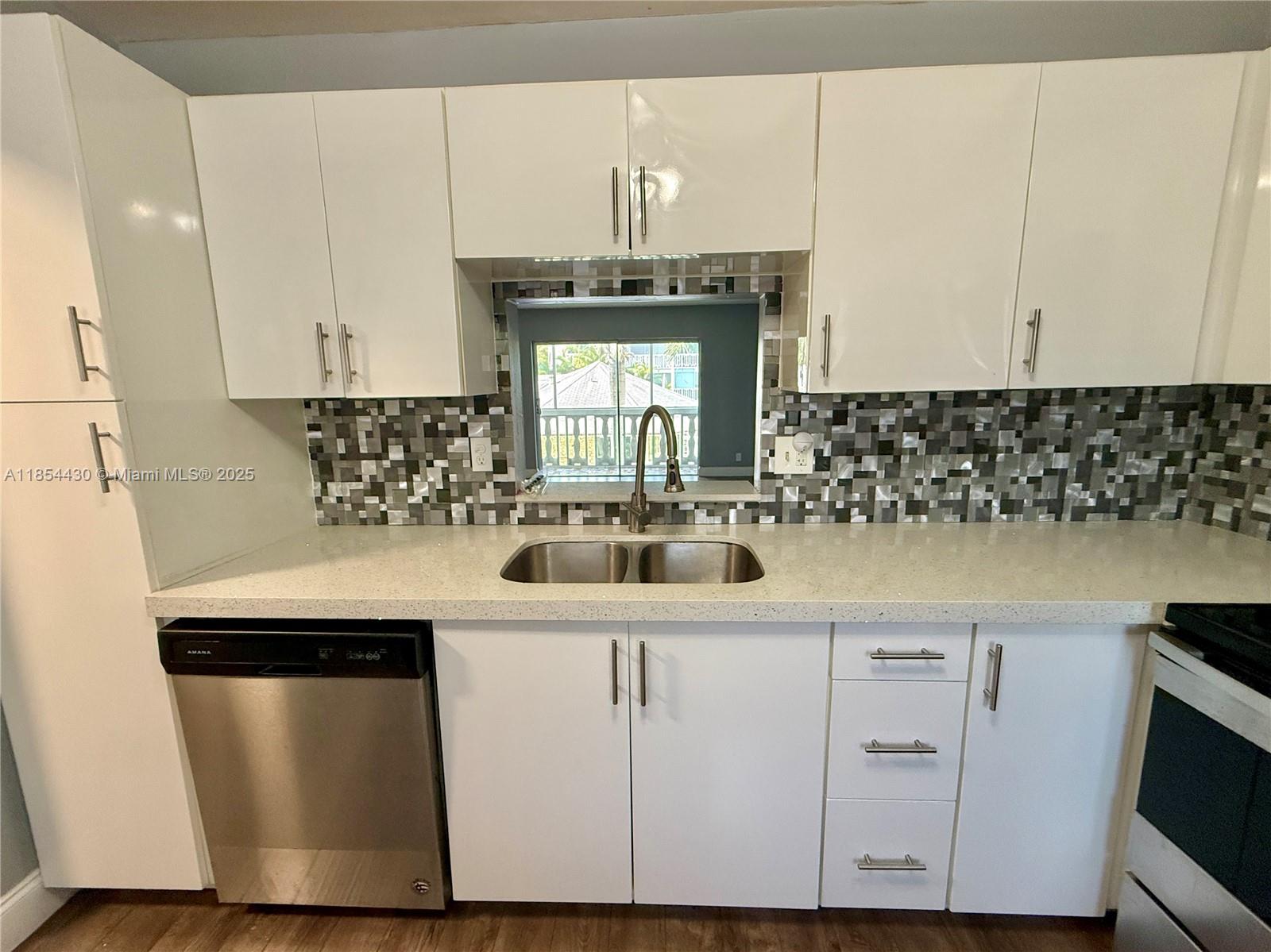 Photo of 232 12th Ave #201, Hallandale Beach, Florida, 33009 -