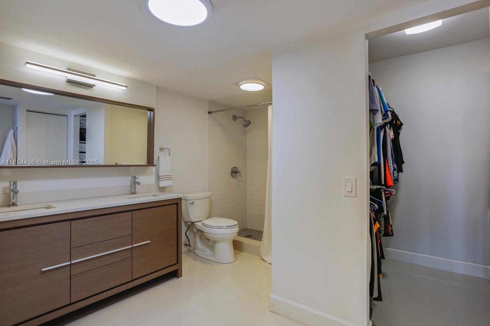 Photo of 3701 Country Club Dr  #2109, Aventura, Florida, 33180 - 
