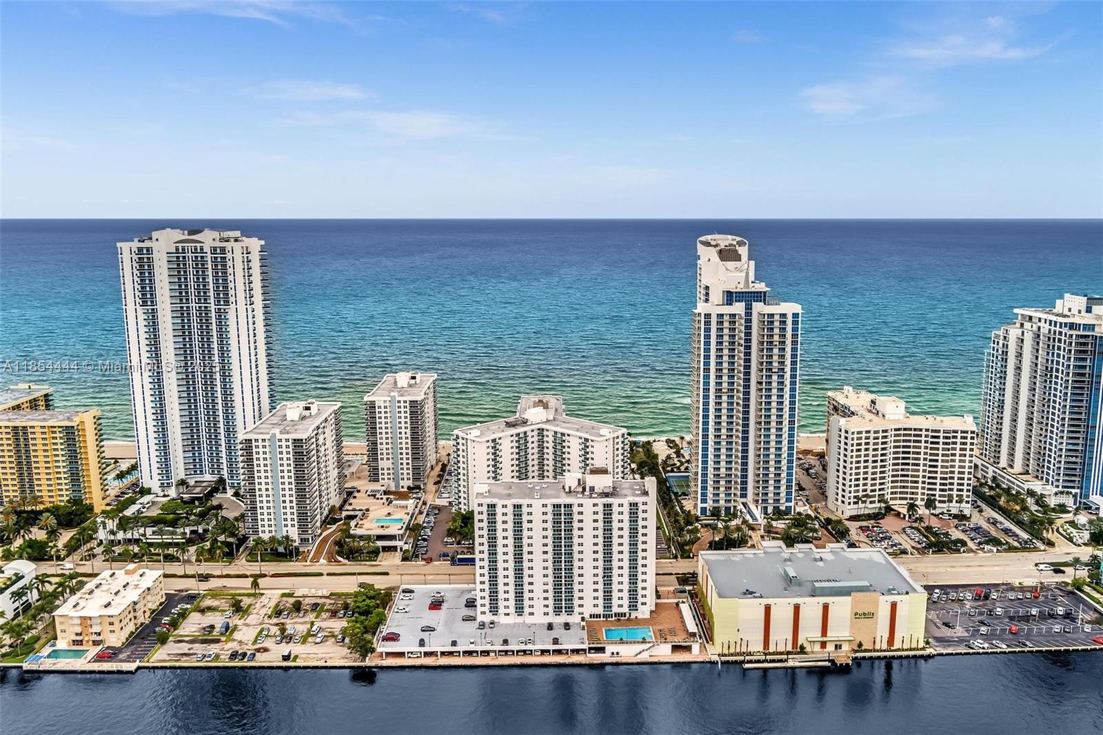 Photo of 3000 Ocean Dr  #1210, Hollywood, Florida, 33019 - 
