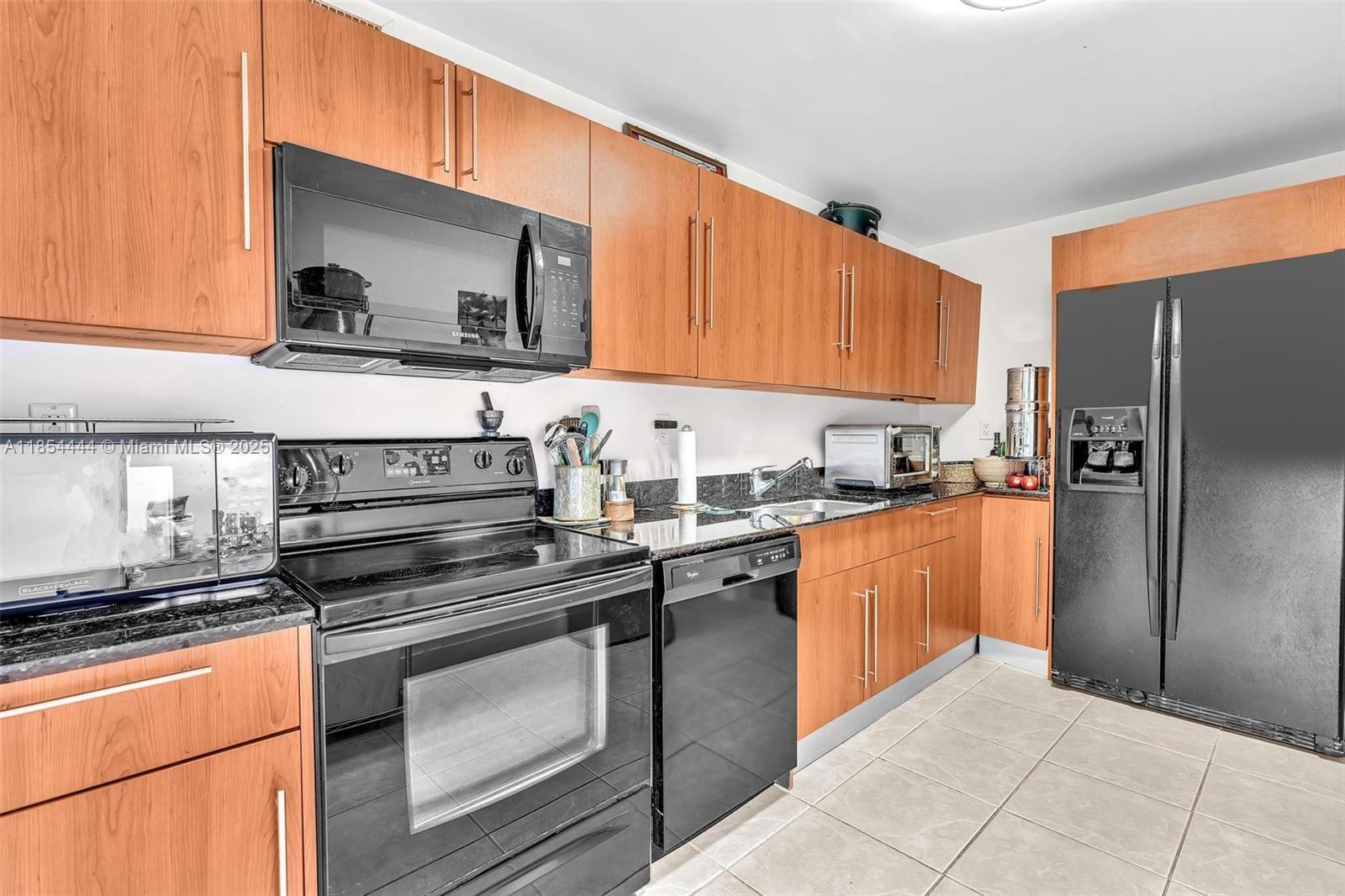 Photo of 3000 Ocean Dr  #1210, Hollywood, Florida, 33019 - 