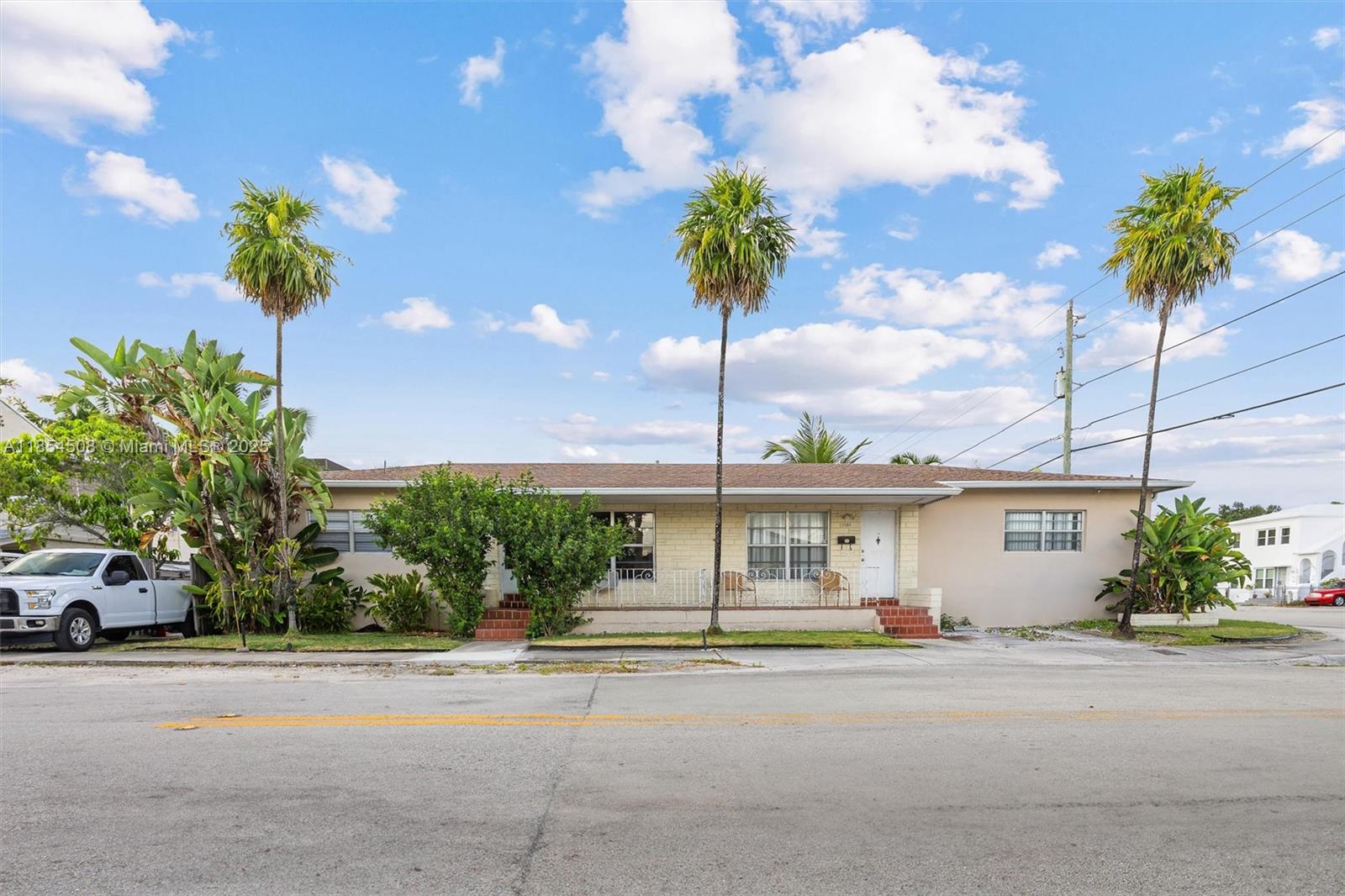 See details / 1899 sq. ft. $ 2025-08-07 0 Photo