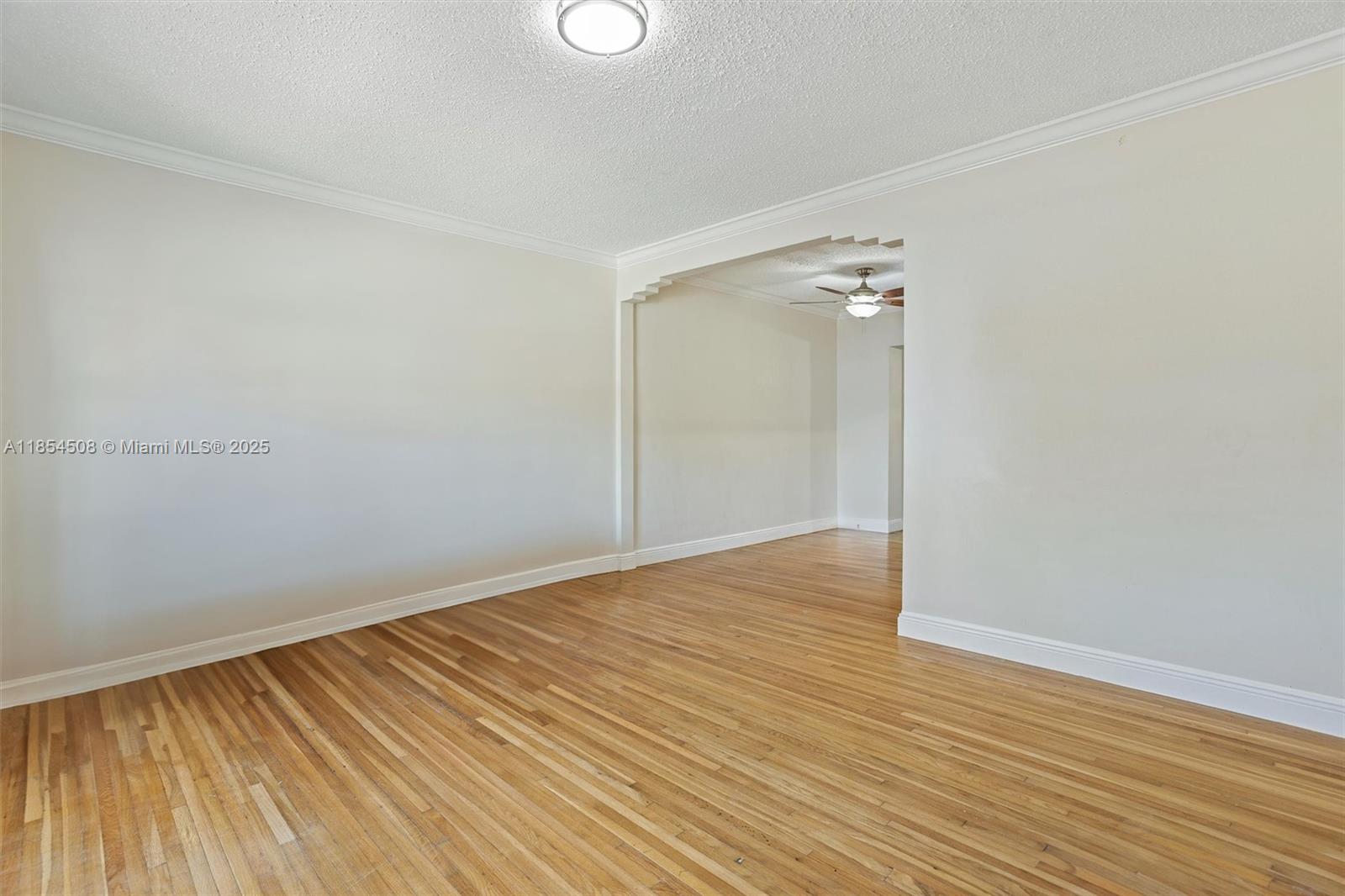 See details / 1899 sq. ft. $ 2025-08-07 0 Photo