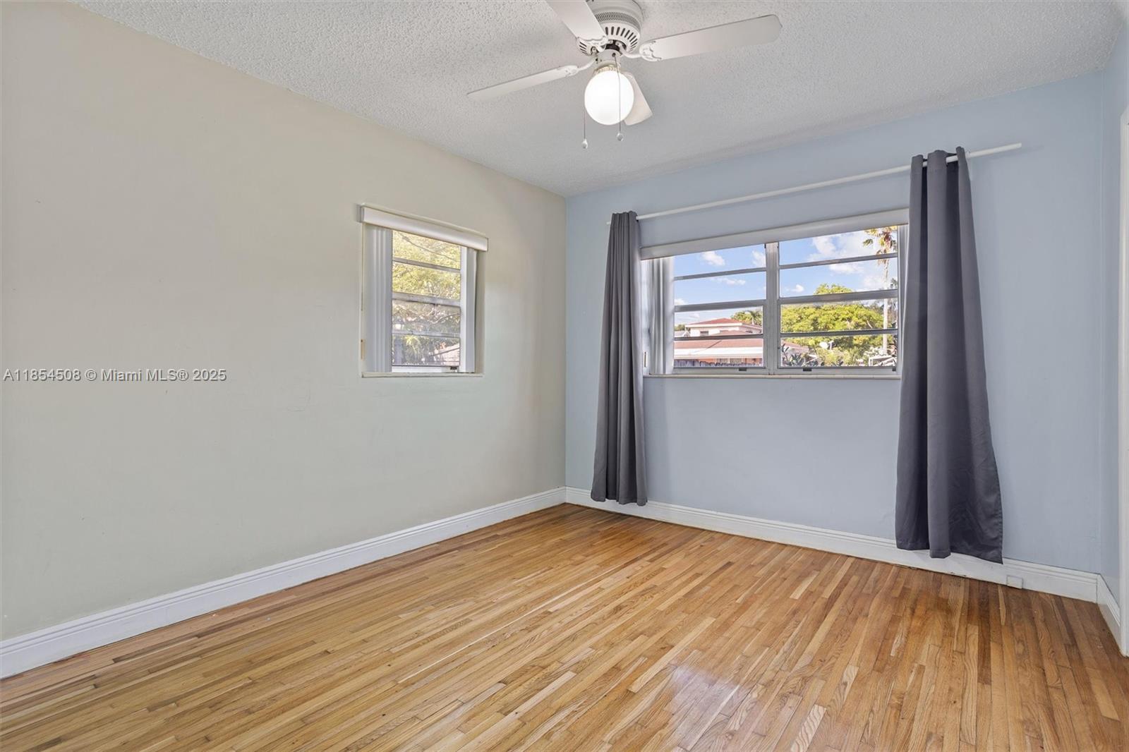 See details / 1899 sq. ft. $ 2025-08-07 0 Photo