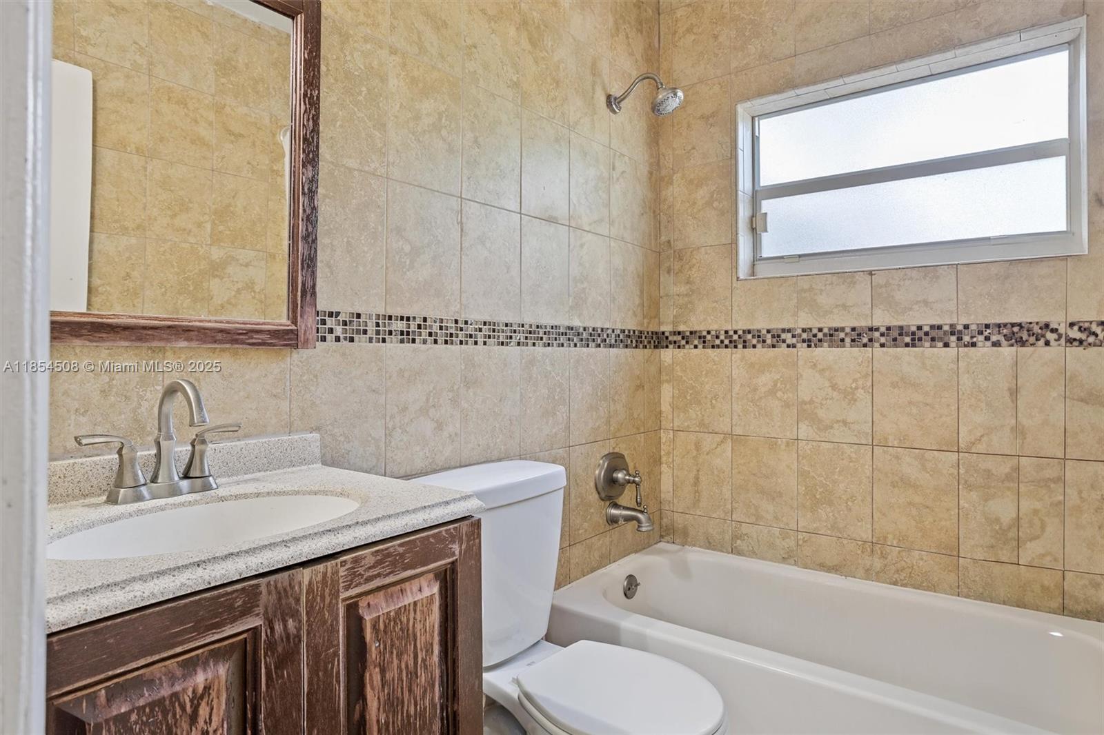 See details / 1899 sq. ft. $ 2025-08-07 0 Photo