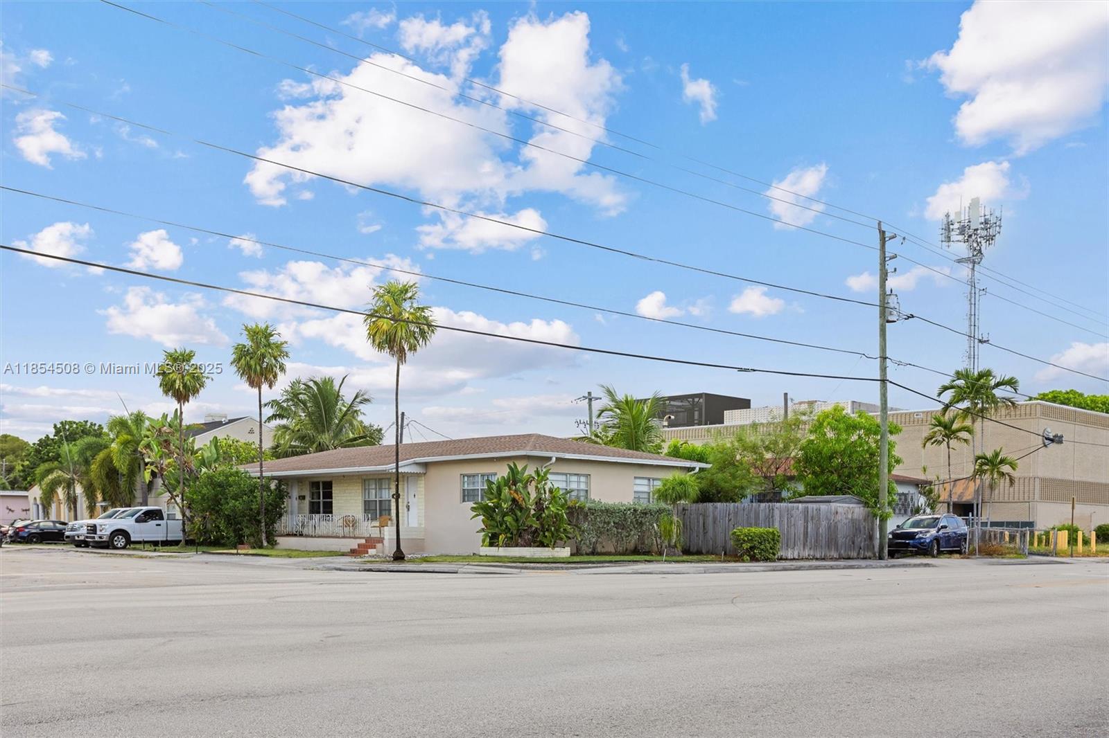 See details / 1899 sq. ft. $ 2025-08-07 0 Photo