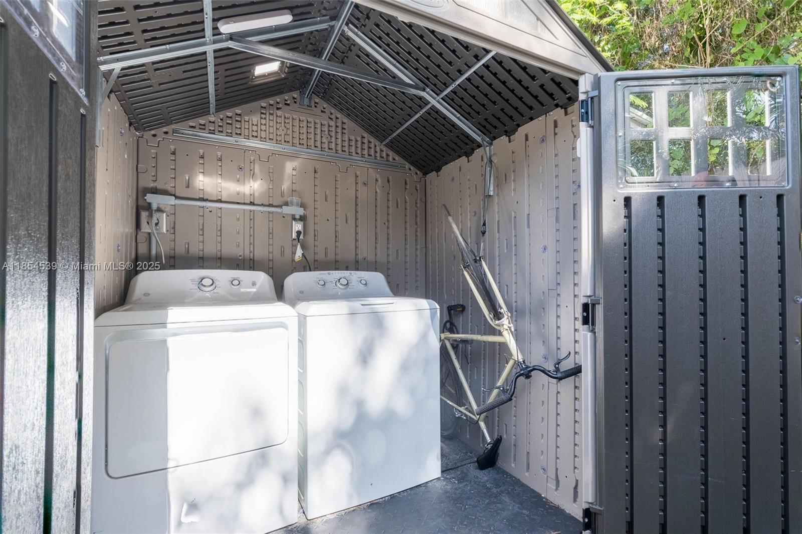 See details / sq. ft. $ 2025-08-07 0 Photo