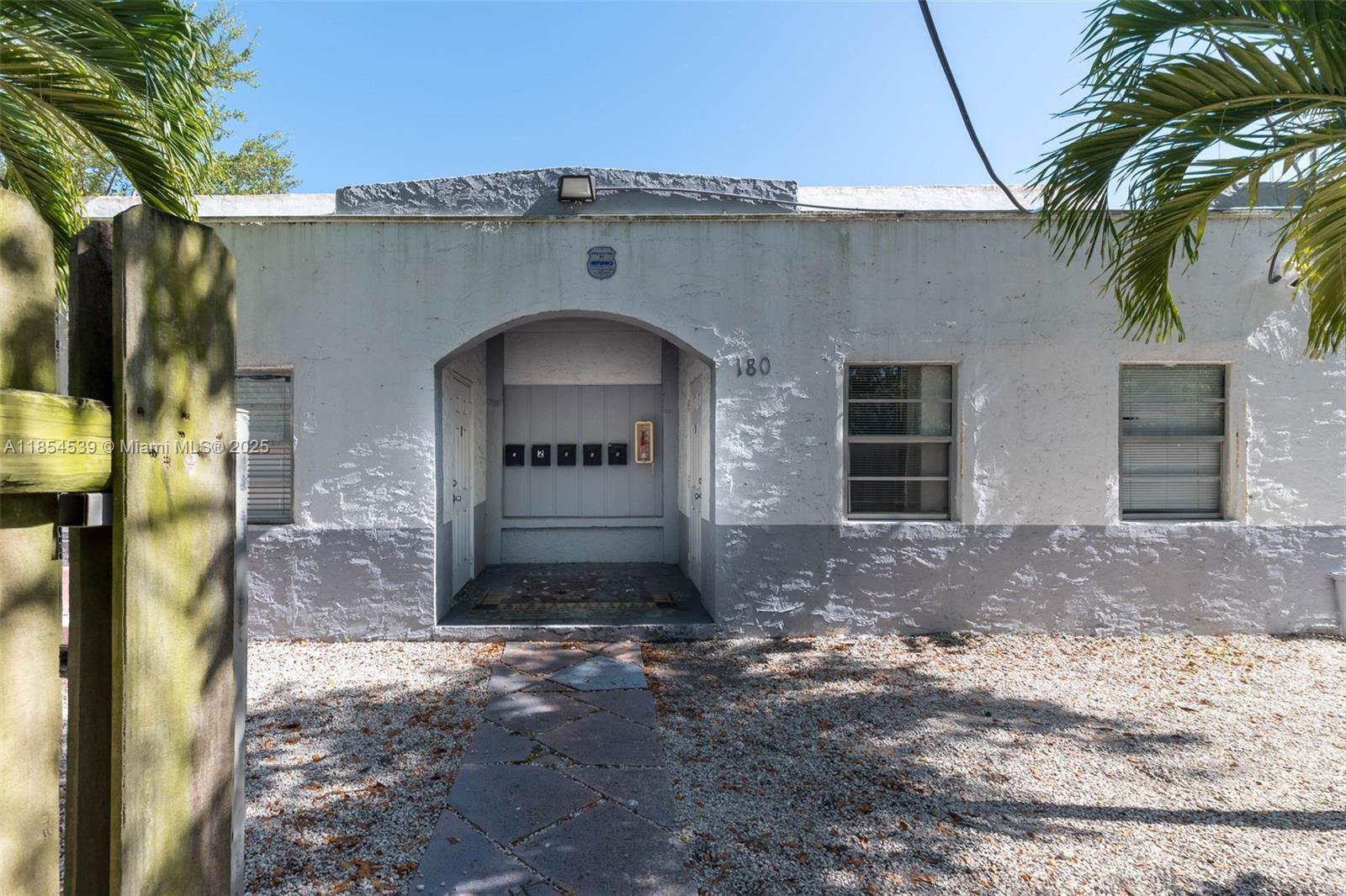 See details / sq. ft. $ 2025-08-07 0 Photo