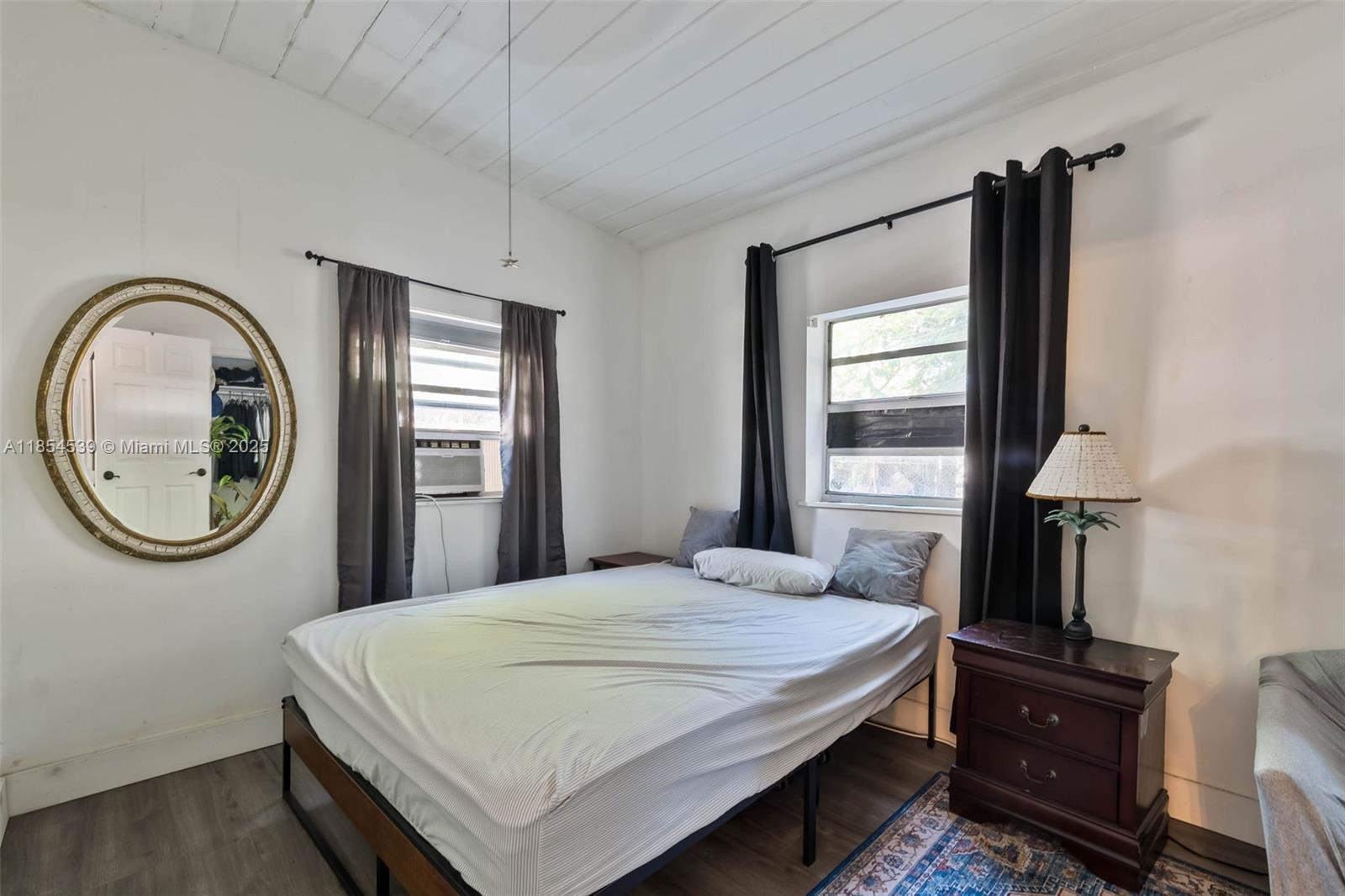 See details / sq. ft. $ 2025-08-07 0 Photo