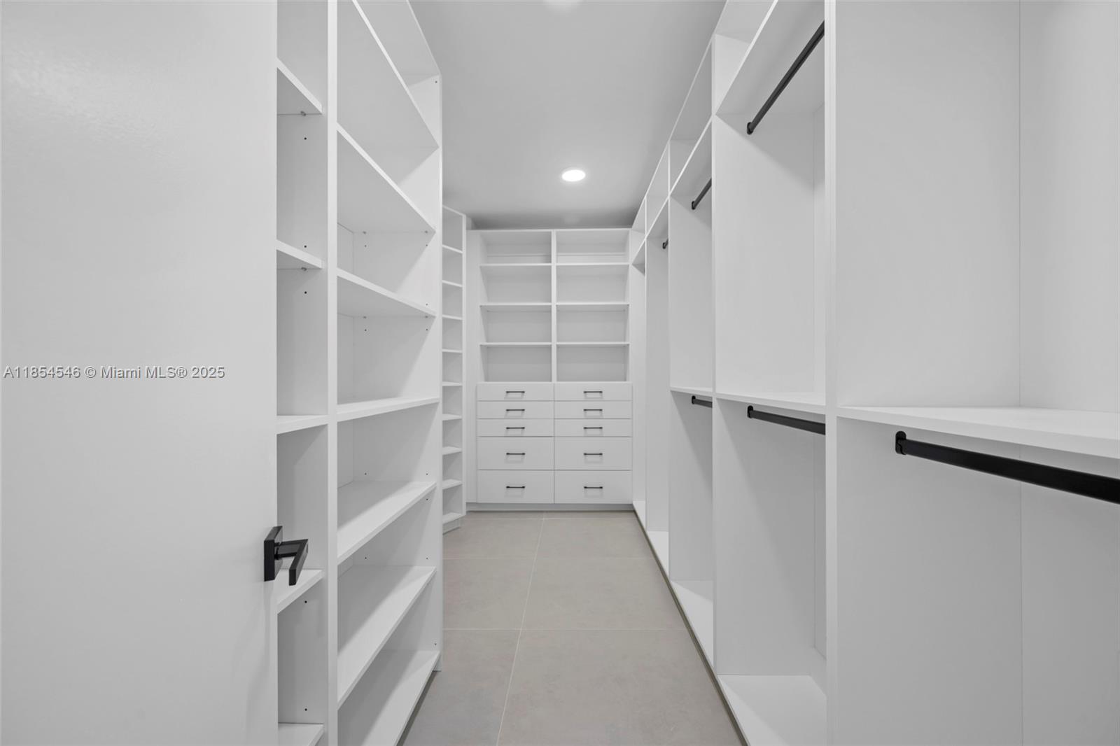 Photo of 20281 Country Club Dr  #1008, Aventura, Florida, 33180 - 