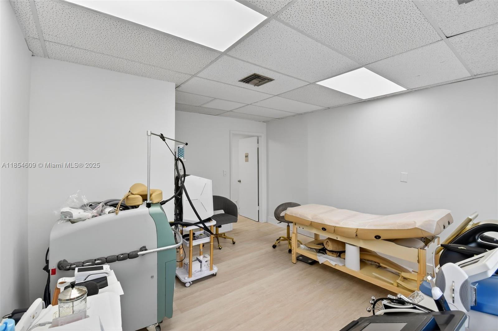 See details / sq. ft. $ 2025-08-07 0 Photo