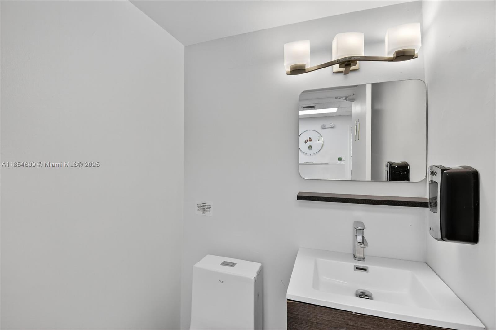 See details / sq. ft. $ 2025-08-07 0 Photo