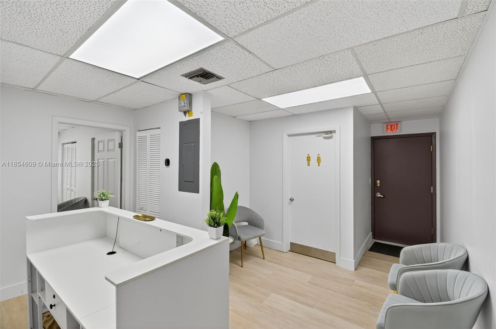 See details / sq. ft. $ 2025-08-07 0 Photo