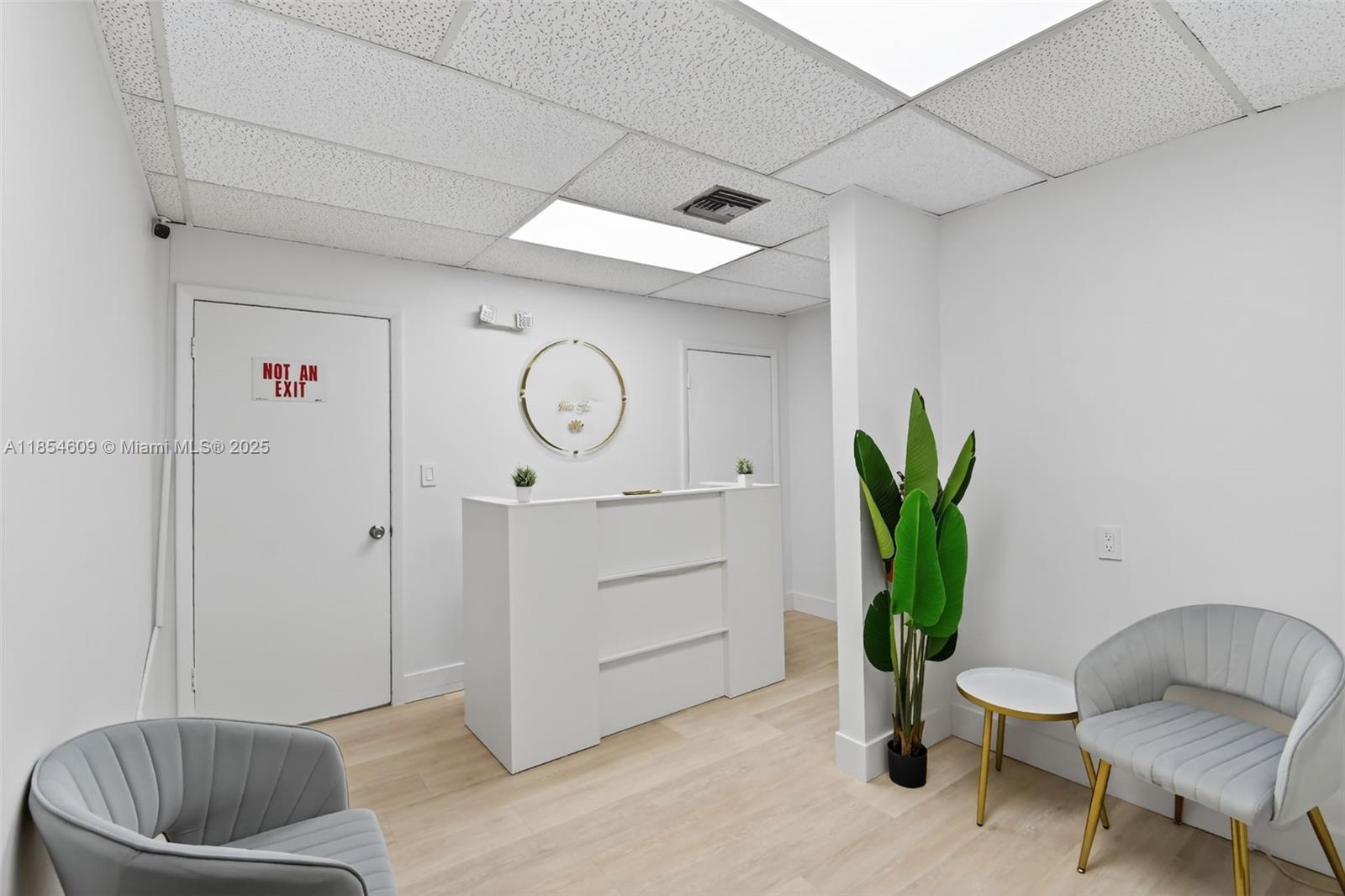 See details / sq. ft. $ 2025-08-07 0 Photo