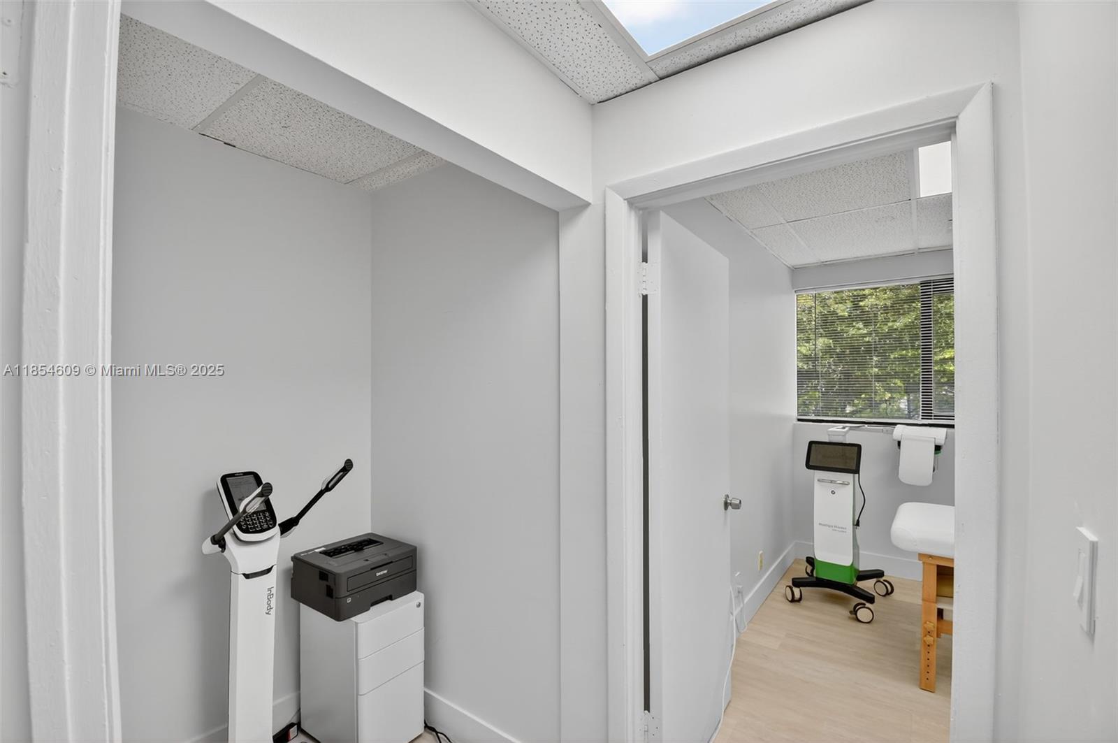 See details / sq. ft. $ 2025-08-07 0 Photo