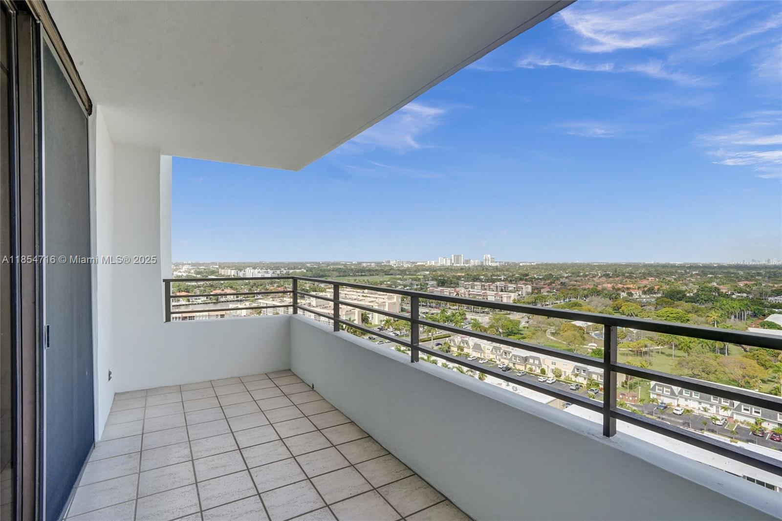 Photo of 2500 Parkview Dr  #1811, Hallandale Beach, Florida, 33009 - 