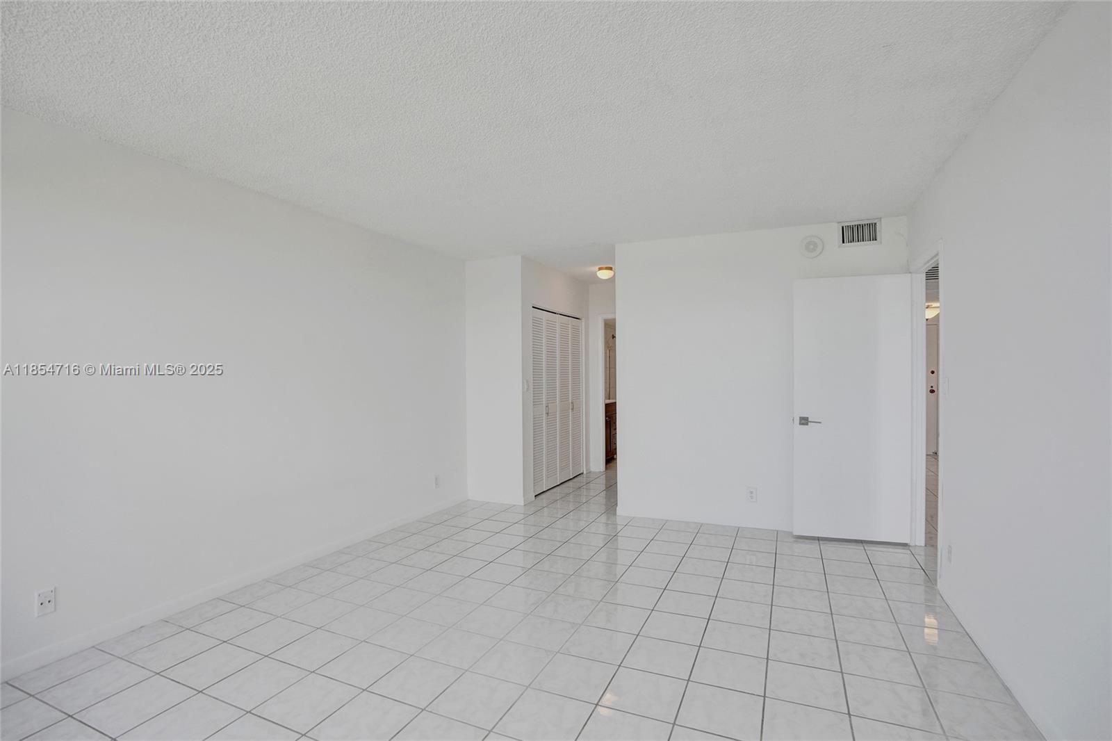Photo of 2500 Parkview Dr  #1811, Hallandale Beach, Florida, 33009 - 