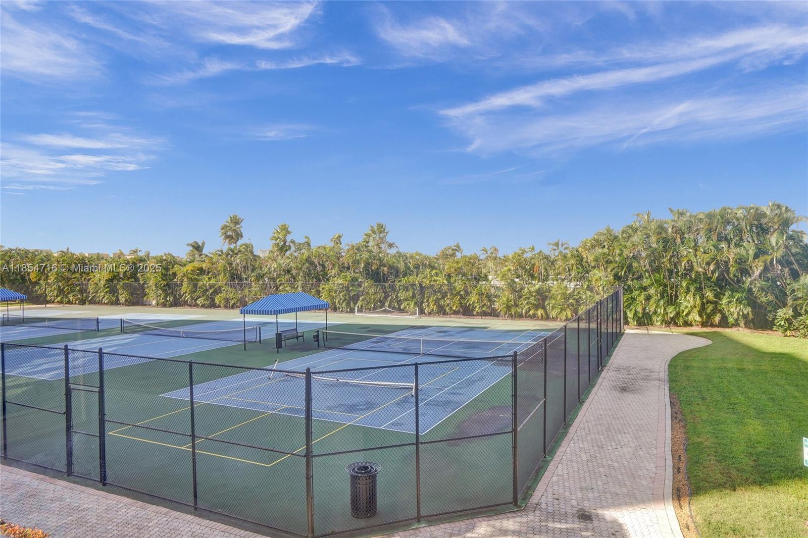 Photo of 2500 Parkview Dr  #1811, Hallandale Beach, Florida, 33009 - 