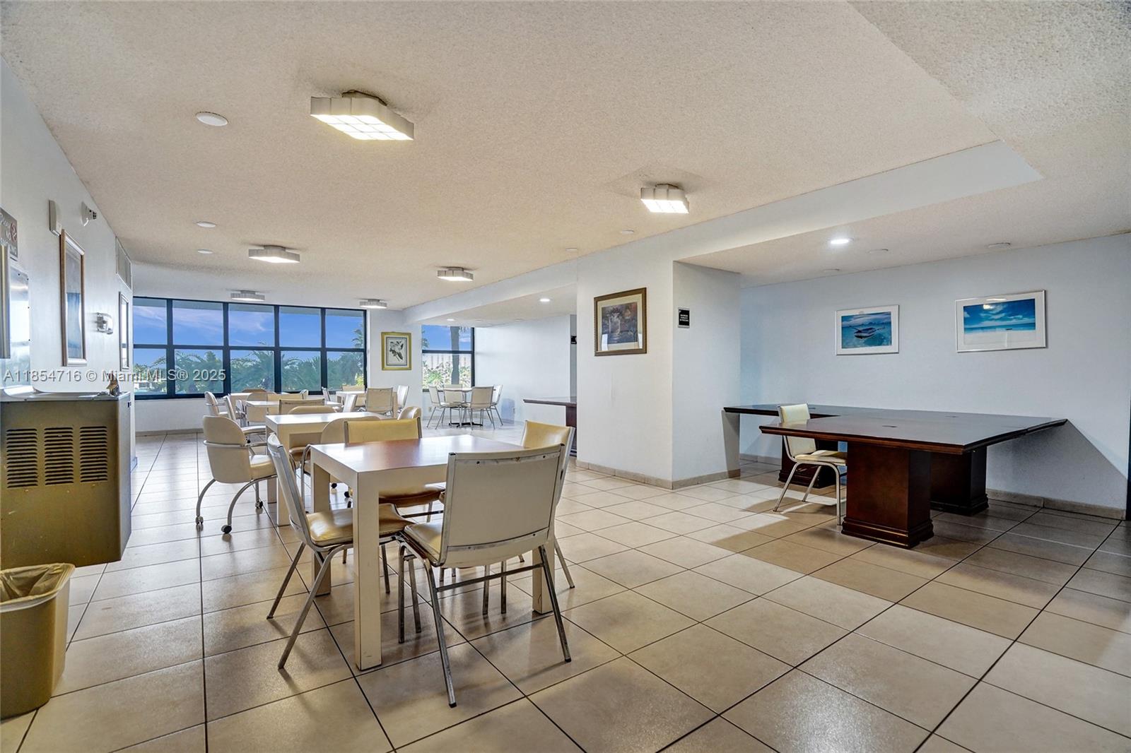 Photo of 2500 Parkview Dr  #1811, Hallandale Beach, Florida, 33009 - 