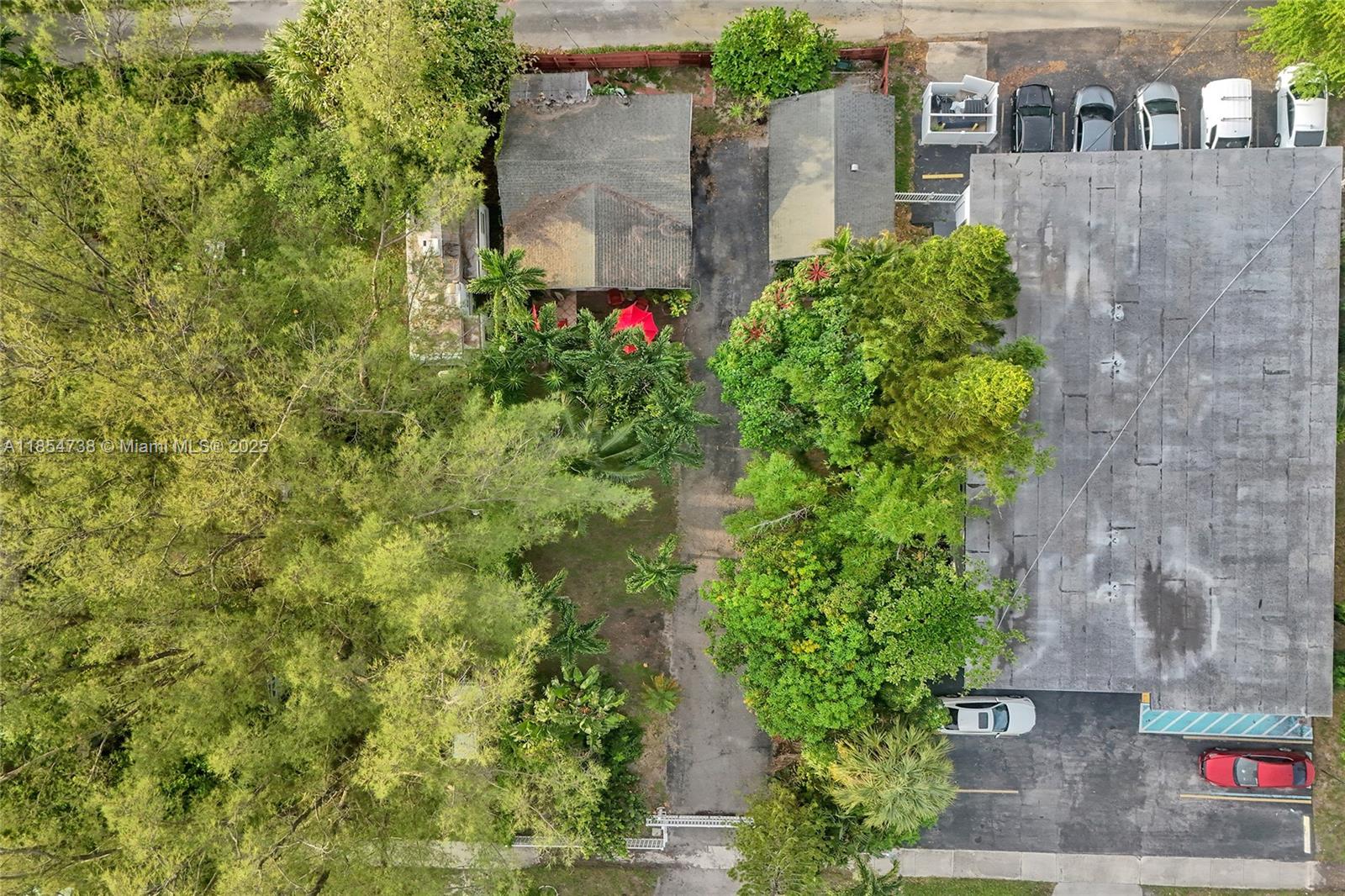 See details / 1125 sq. ft. $ 2025-08-07 0 Photo