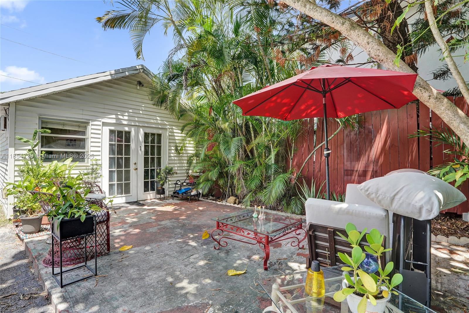 See details / 1125 sq. ft. $ 2025-08-07 0 Photo