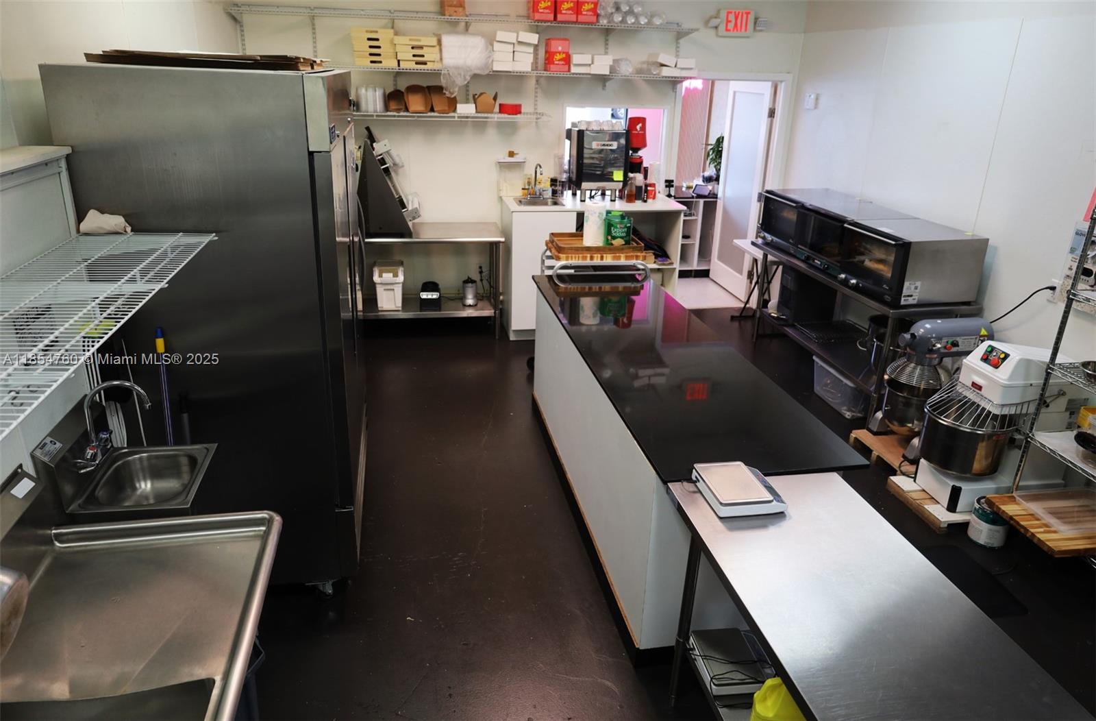 105  /   sq. ft. $ 2025-08-09 0 foto