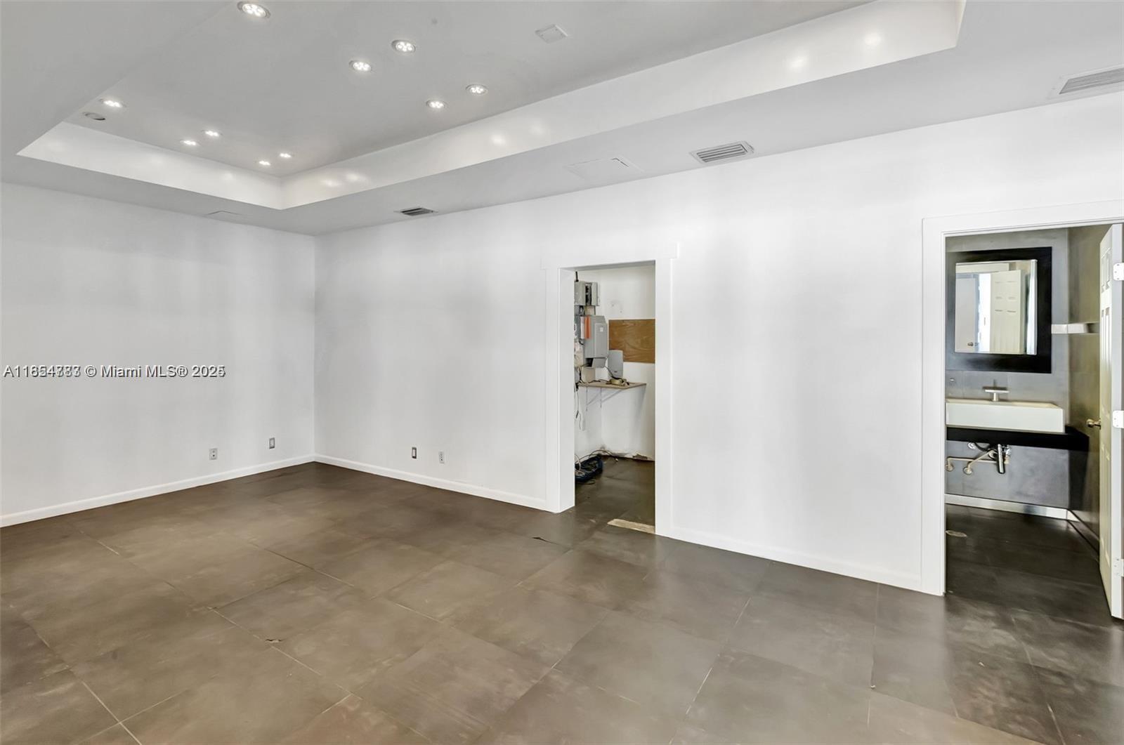 Ver detalles / sq. ft. $ 2025-08-07 0 foto