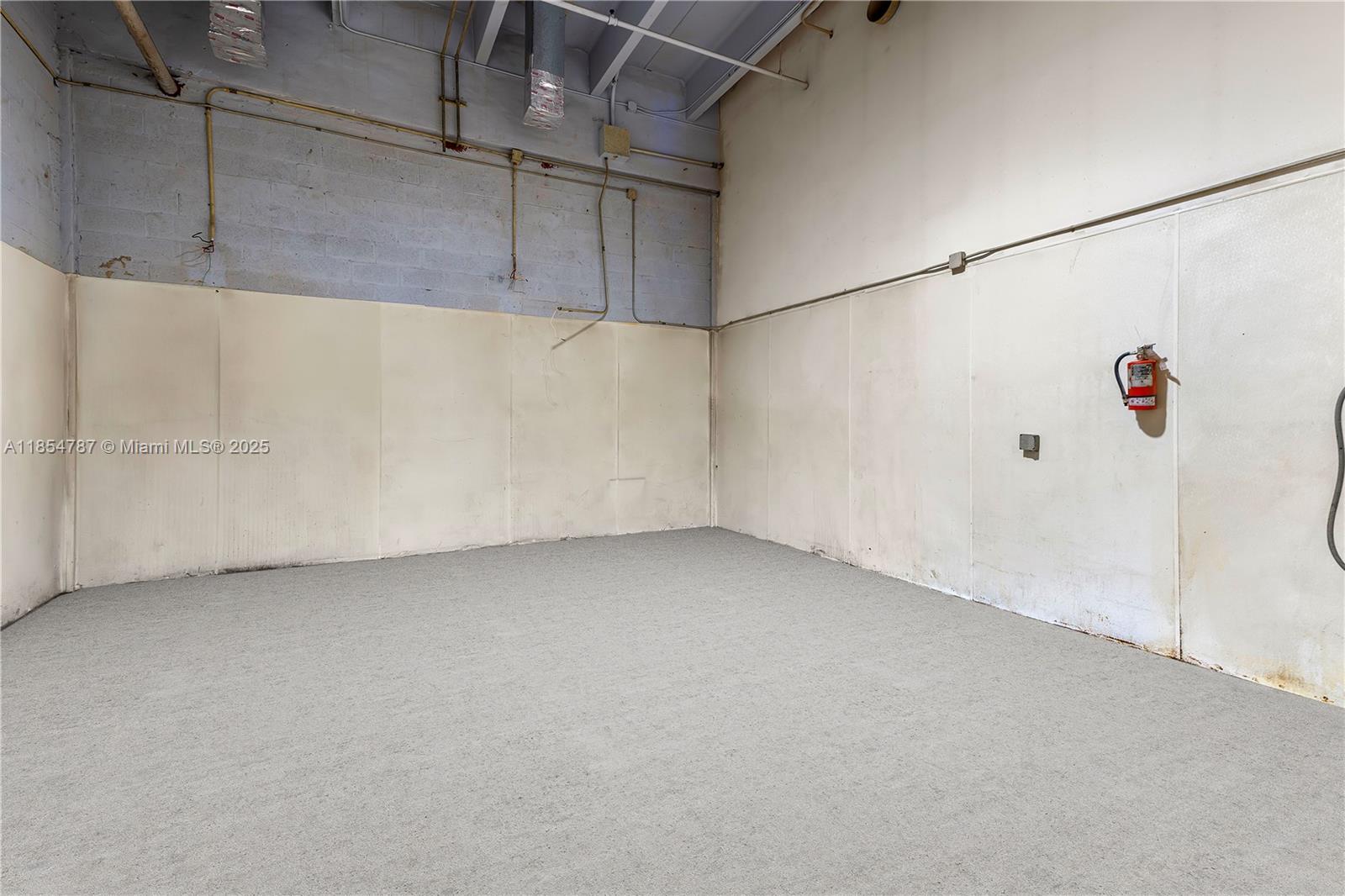 See details 438486 / sq. ft. $ 2025-08-07 0 Photo