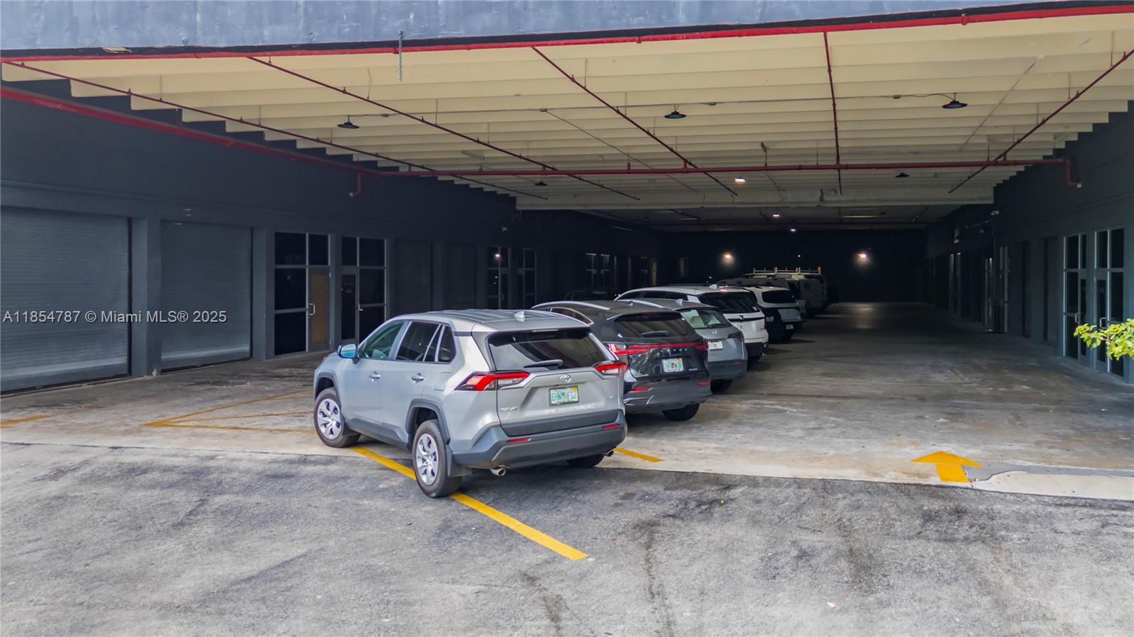 See details 438486 / sq. ft. $ 2025-08-07 0 Photo