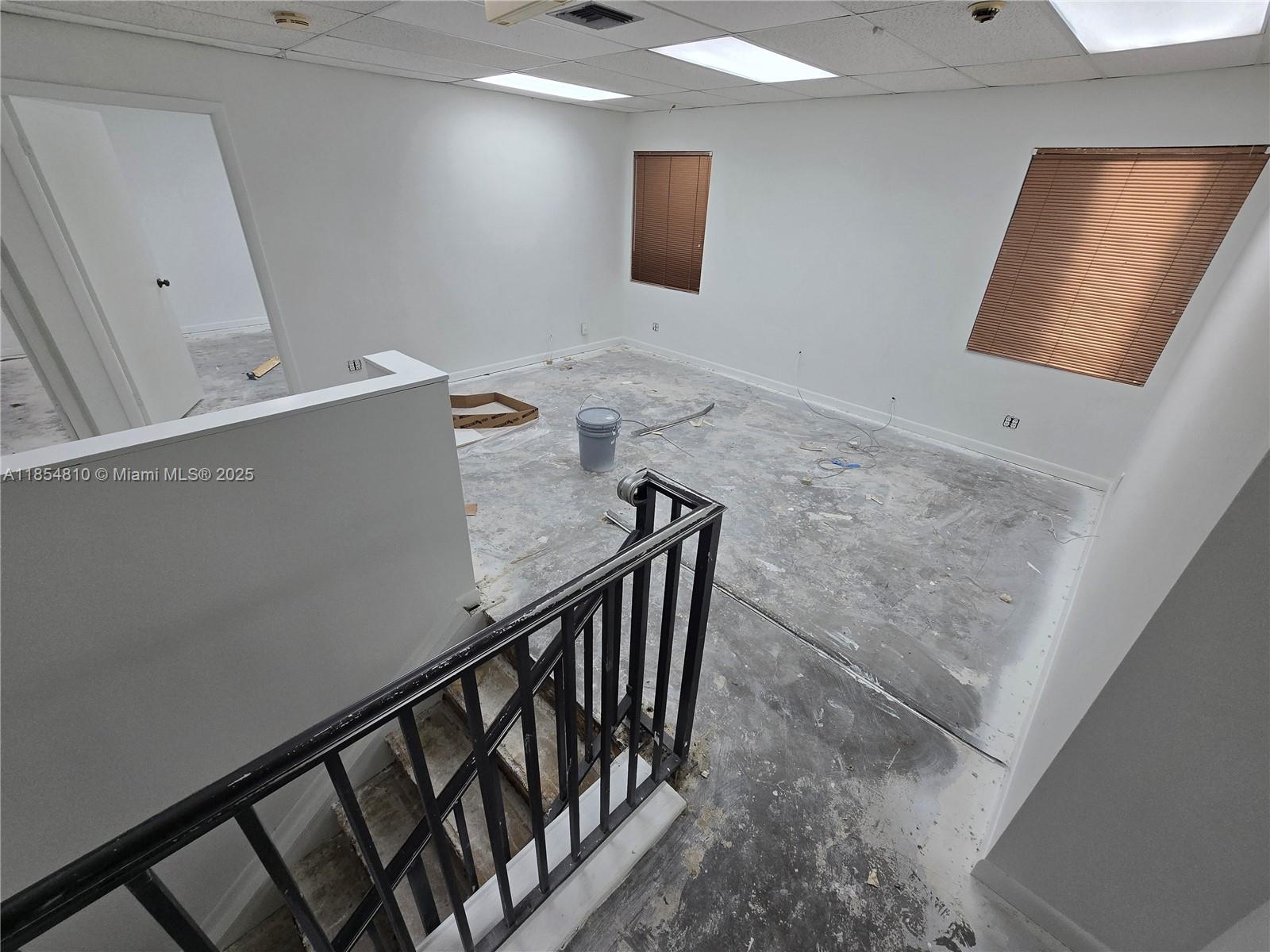 See details 10 & 101 / sq. ft. $ 2025-08-07 0 Photo
