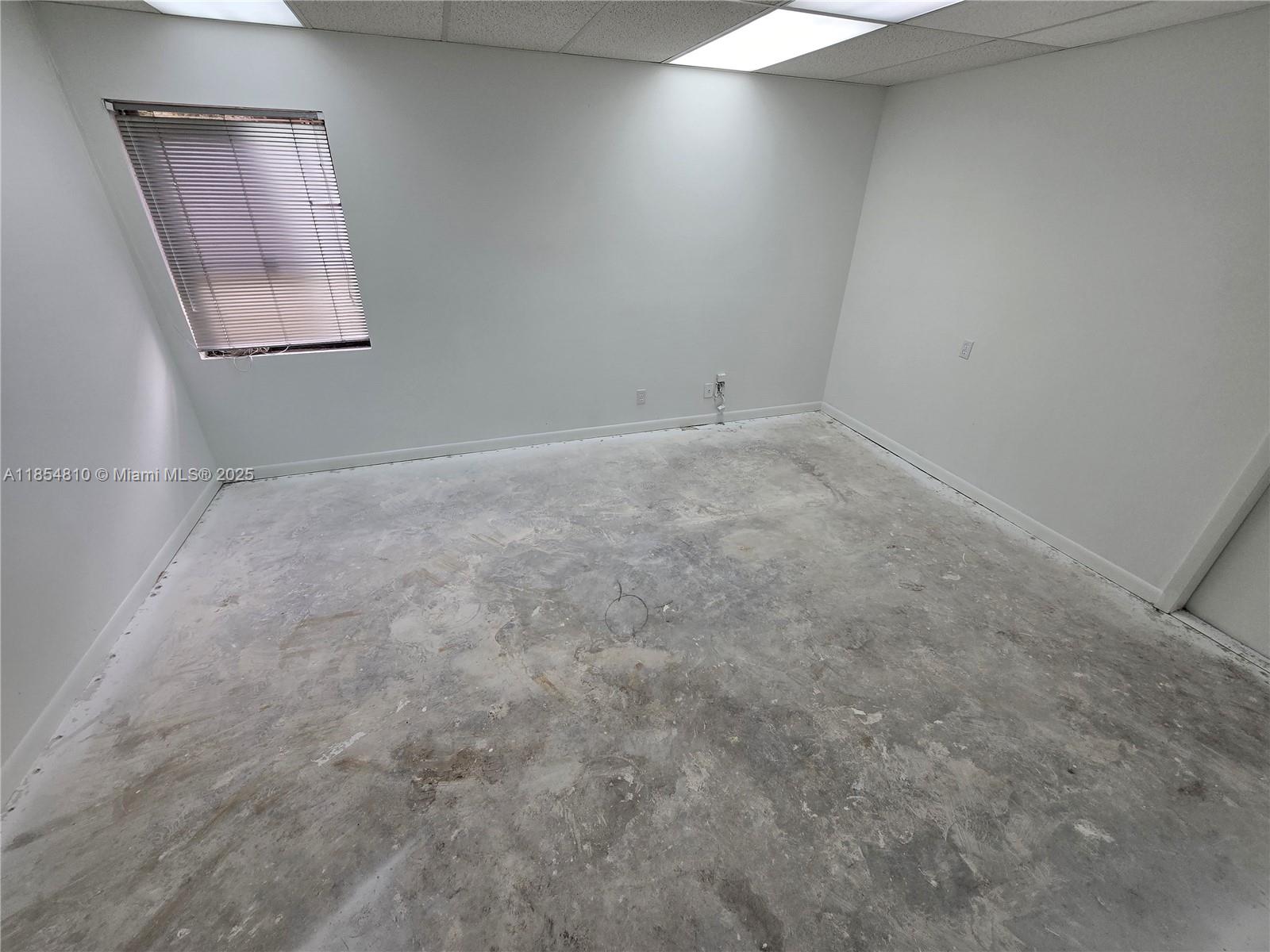 See details 10 & 101 / sq. ft. $ 2025-08-07 0 Photo